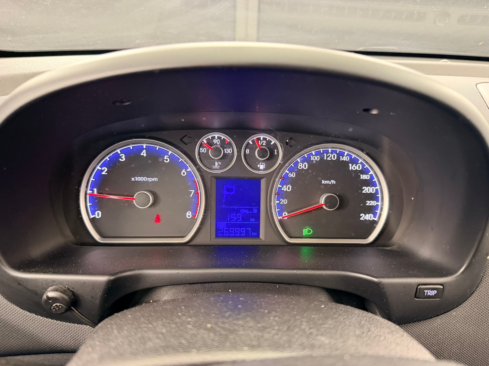 HYUNDAI i30 2.0 Premium Automatic-image-13