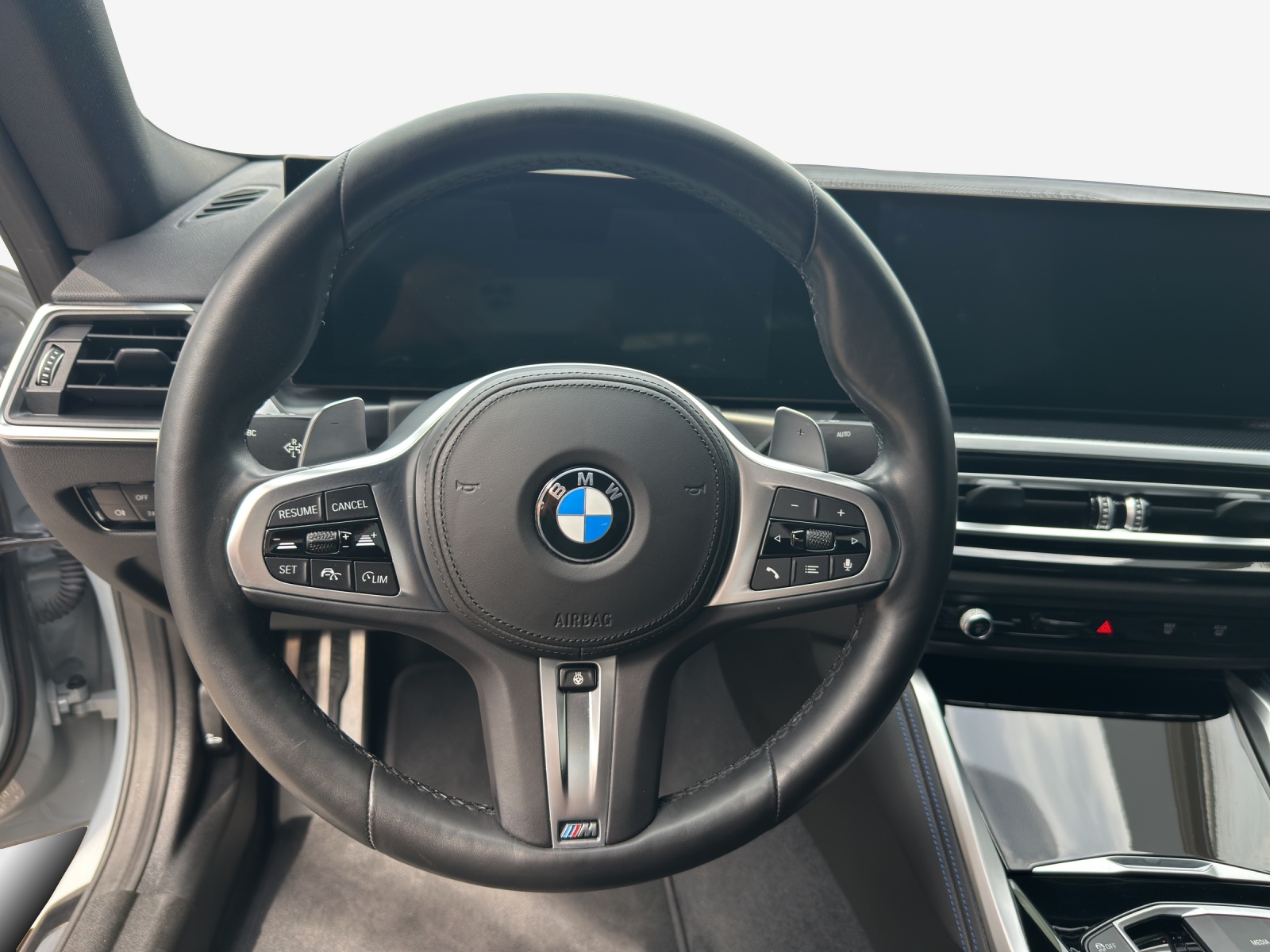 BMW M240i xDrive M Sport Pro Steptronic-image-9