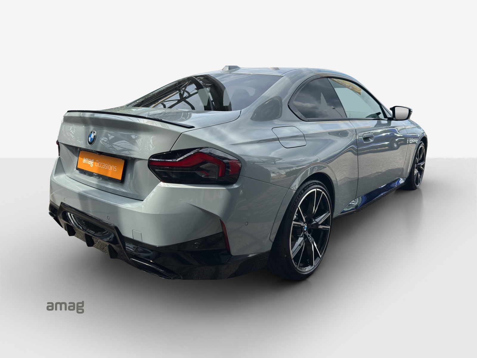 BMW M240i xDrive M Sport Pro Steptronic-image-4