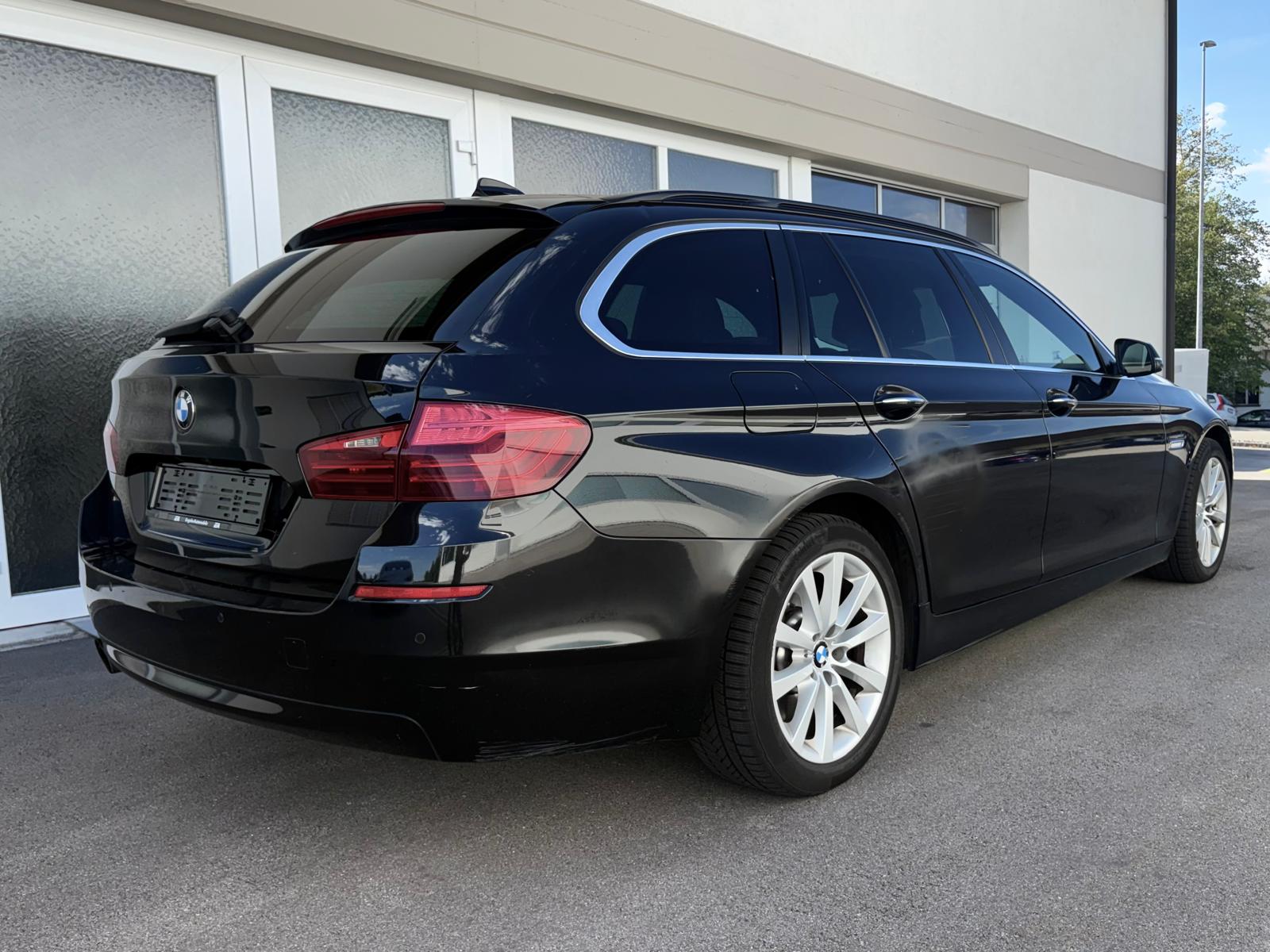 BMW 530d Touring xDrive Steptronic-image-1