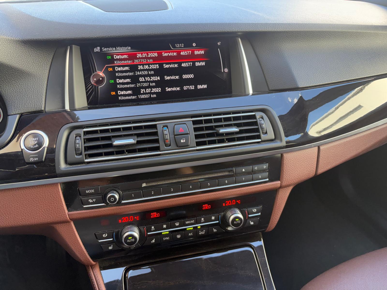 BMW 530d Touring xDrive Steptronic-image-13