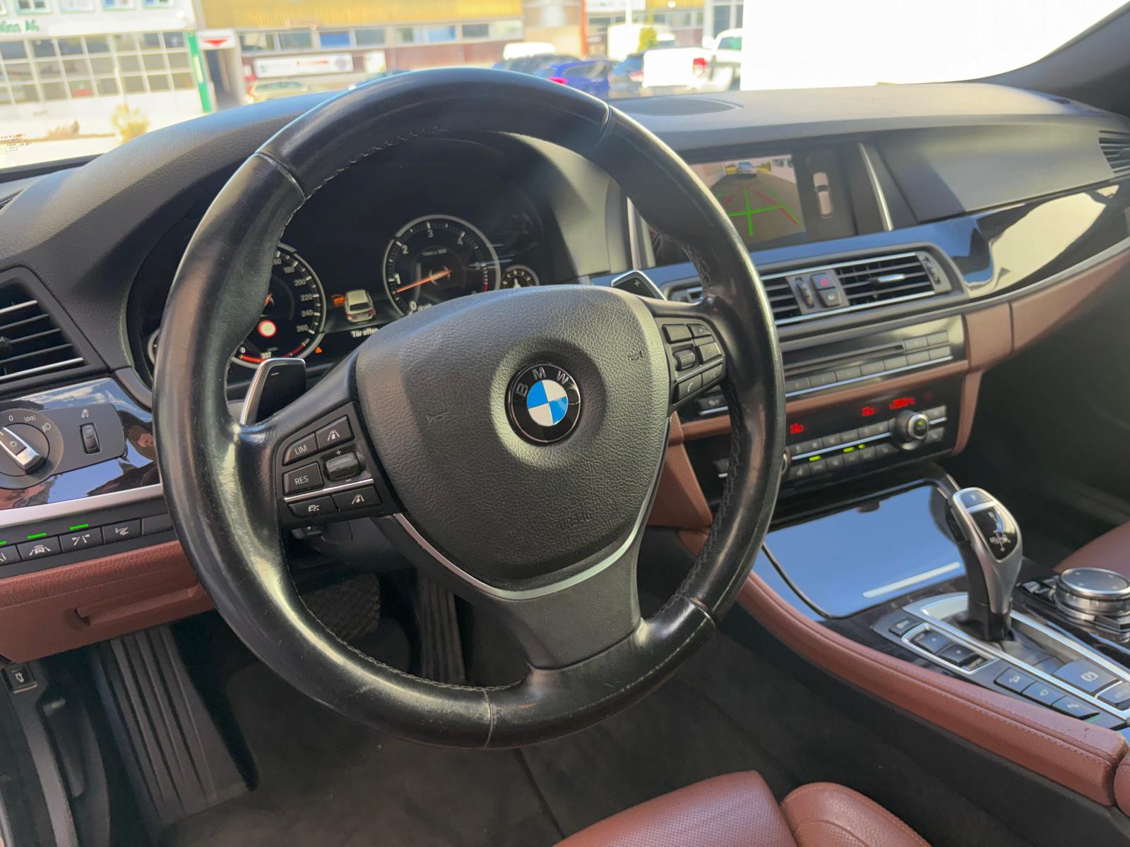 BMW 530d Touring xDrive Steptronic-image-5