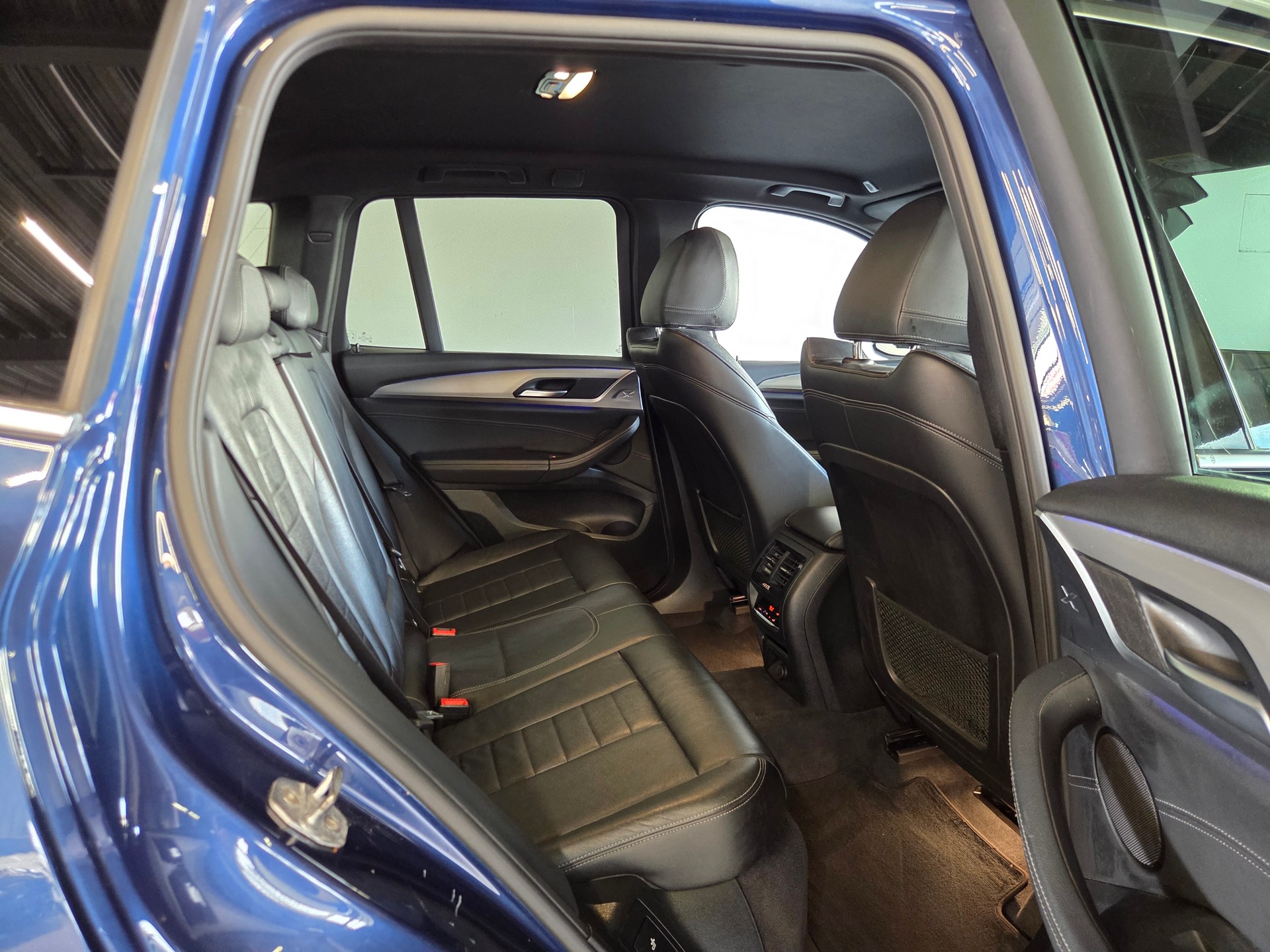 BMW X3 30i xDrive SAG-image-21