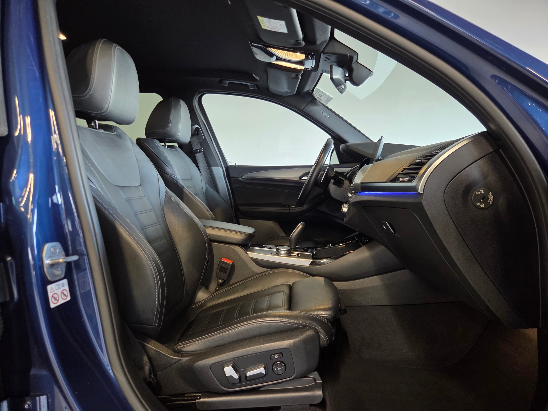 BMW X3 30i xDrive SAG-image-12
