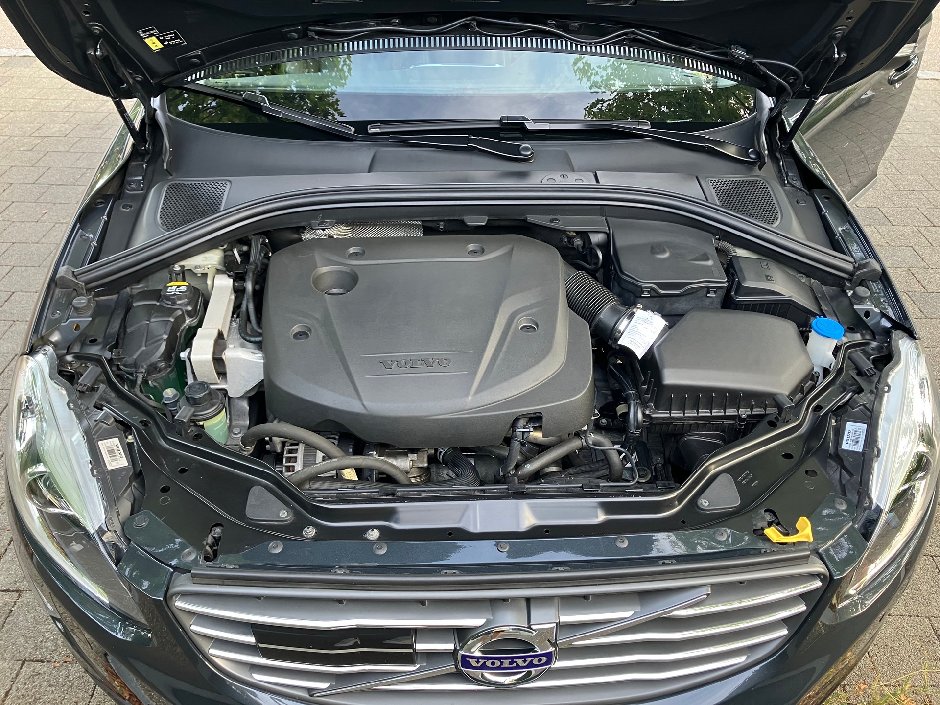 VOLVO 2.0 D4 Summum S/S-image-5