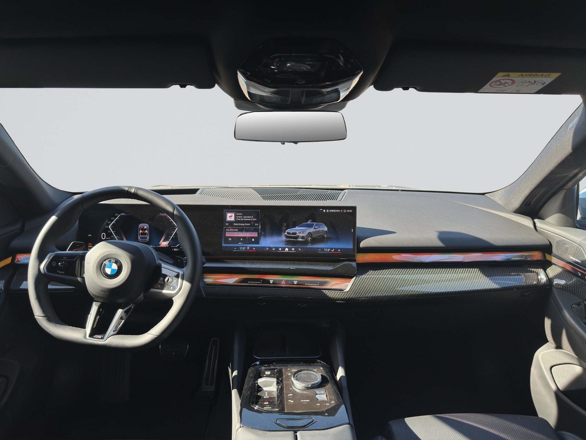 BMW 520i sDrive 48V Touring M Sport Shadow Line Steptronic-image-7