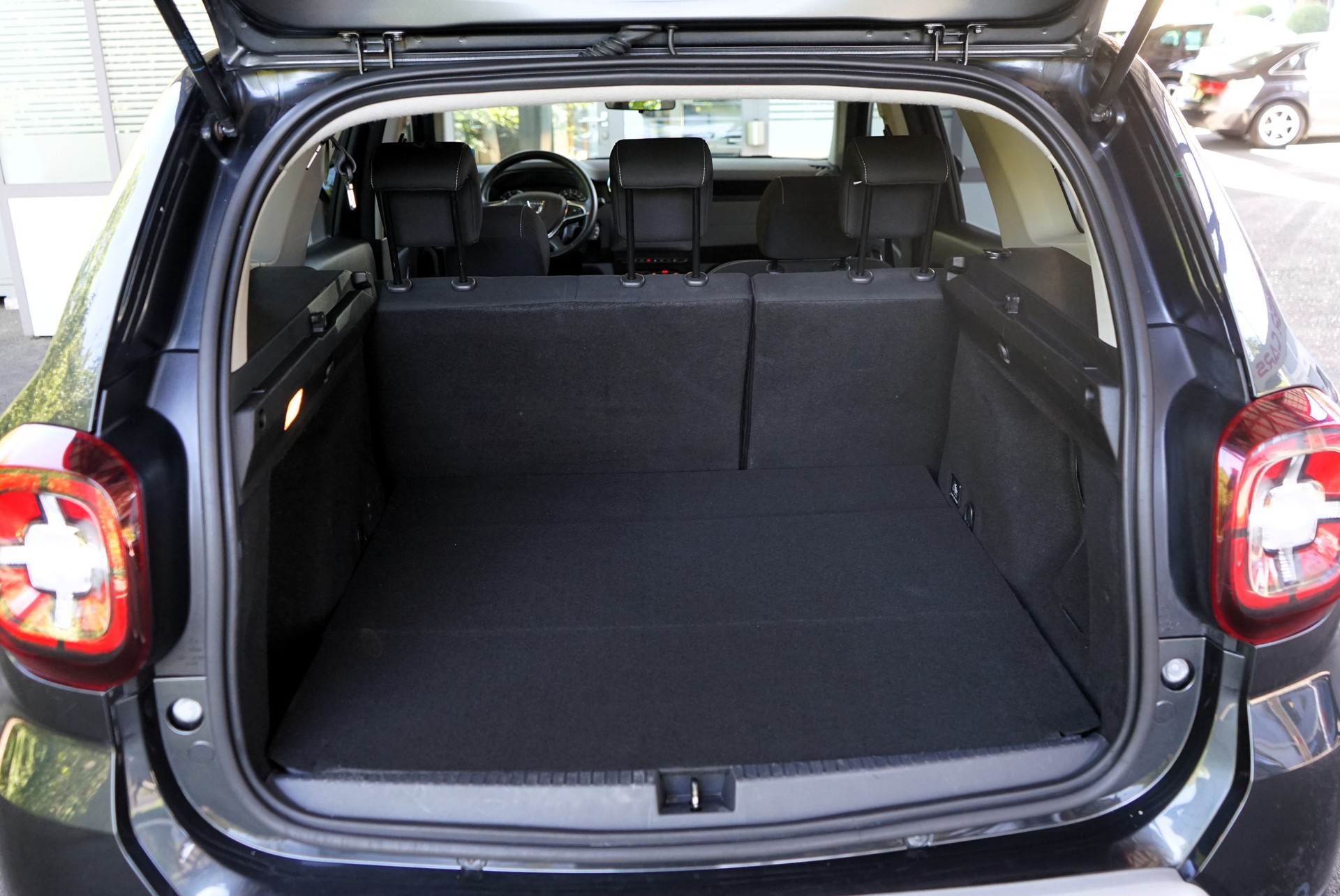 DACIA Duster SCe 115 Prestige 4x4-image-15