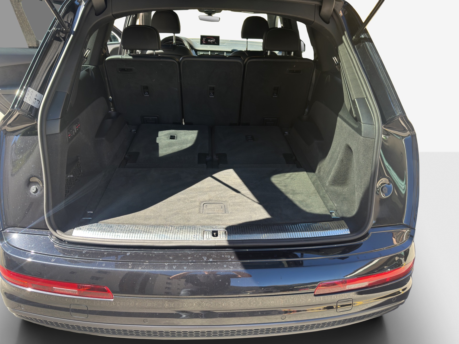 AUDI Q7 50 TDI quattro tiptronic-image-12