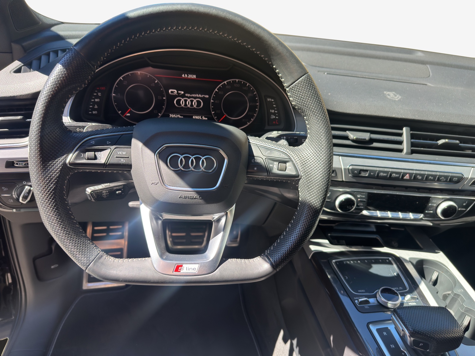 AUDI Q7 50 TDI quattro tiptronic-image-9