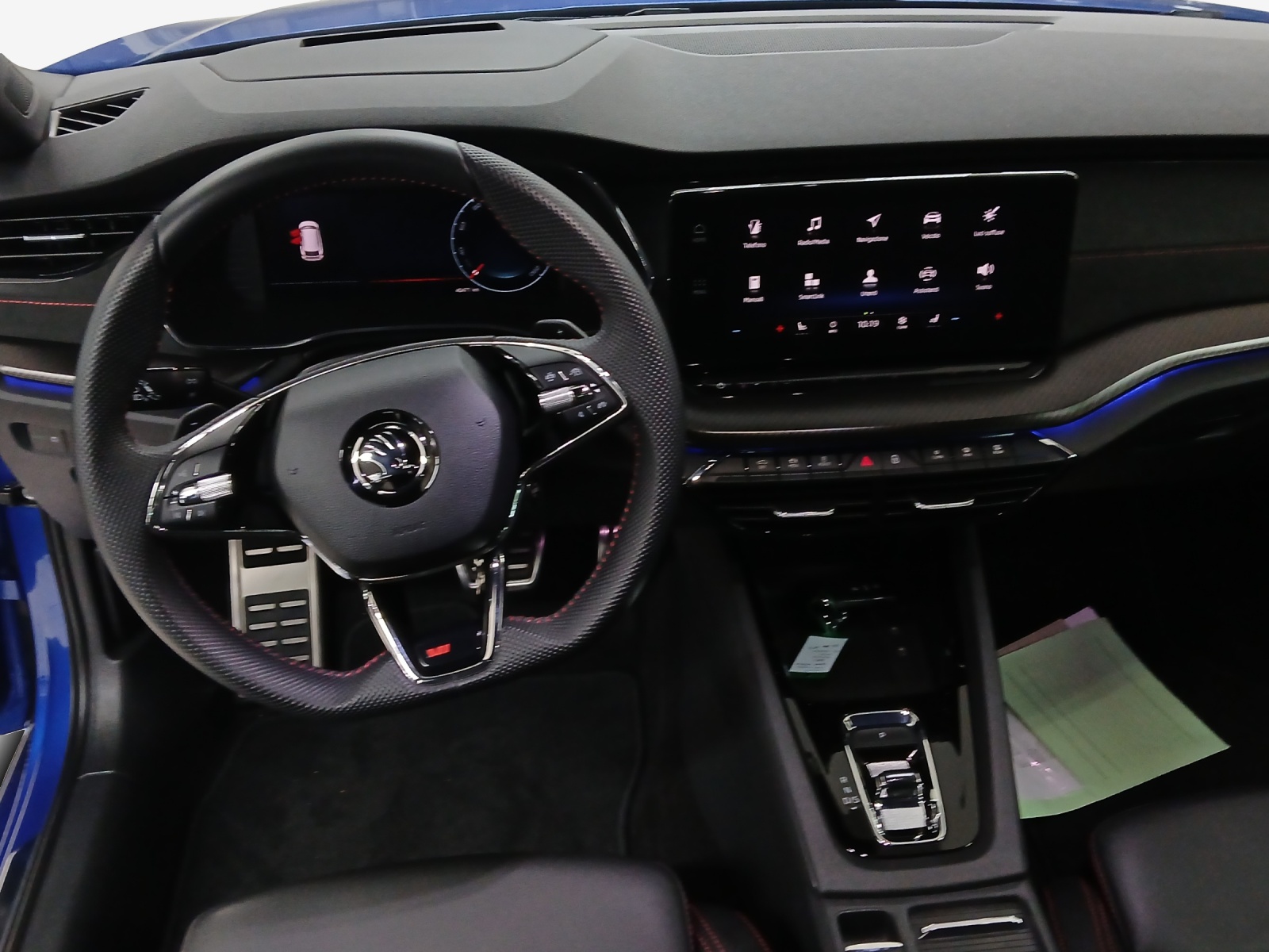 SKODA Octavia Combi 2.0 TSI DSG RS-image-8