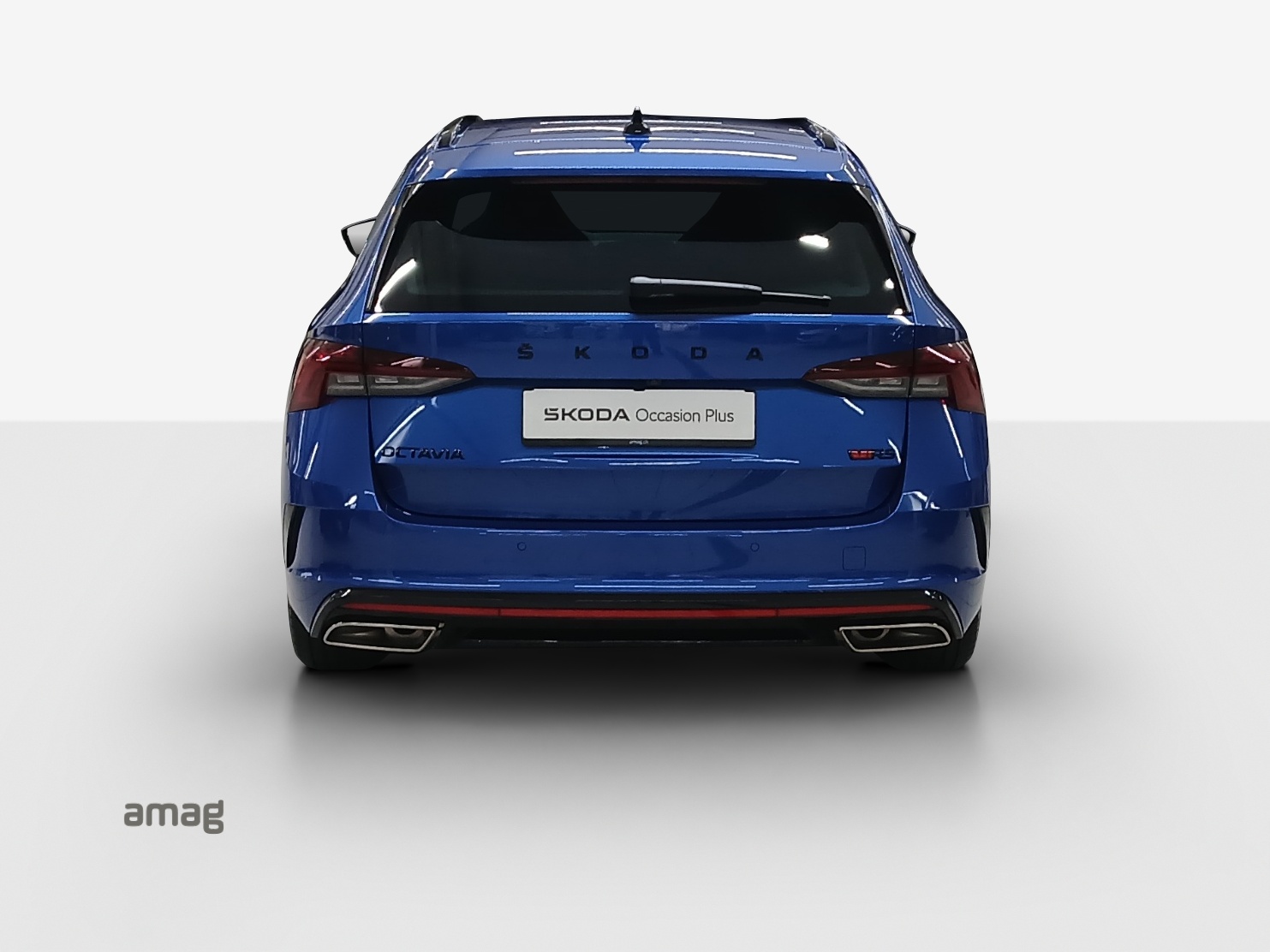 SKODA Octavia Combi 2.0 TSI DSG RS-image-3