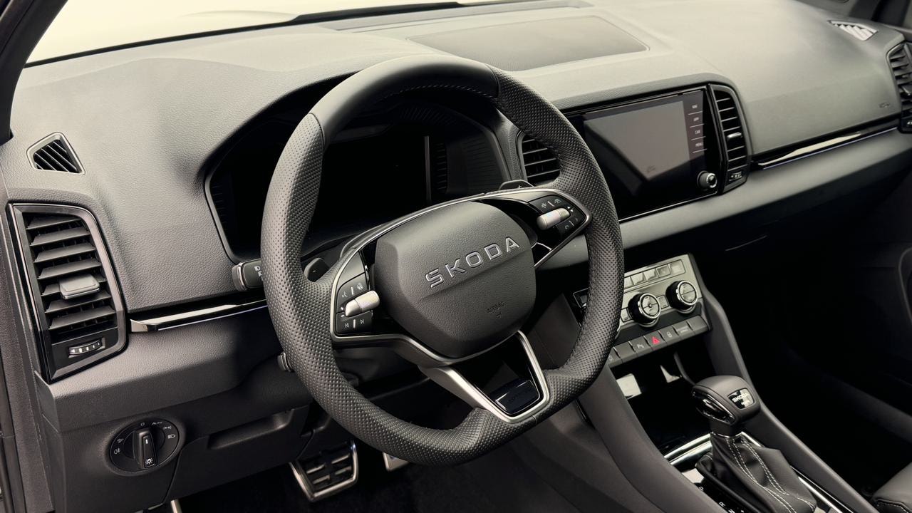 SKODA Karoq 2.0 TSI SportLine 4x4 DSG-image-6