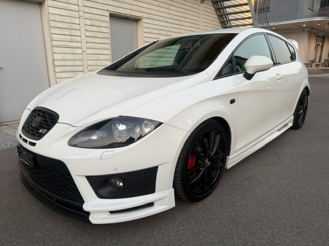 SEAT Leon 2.0 TSI Cupra R-image-1