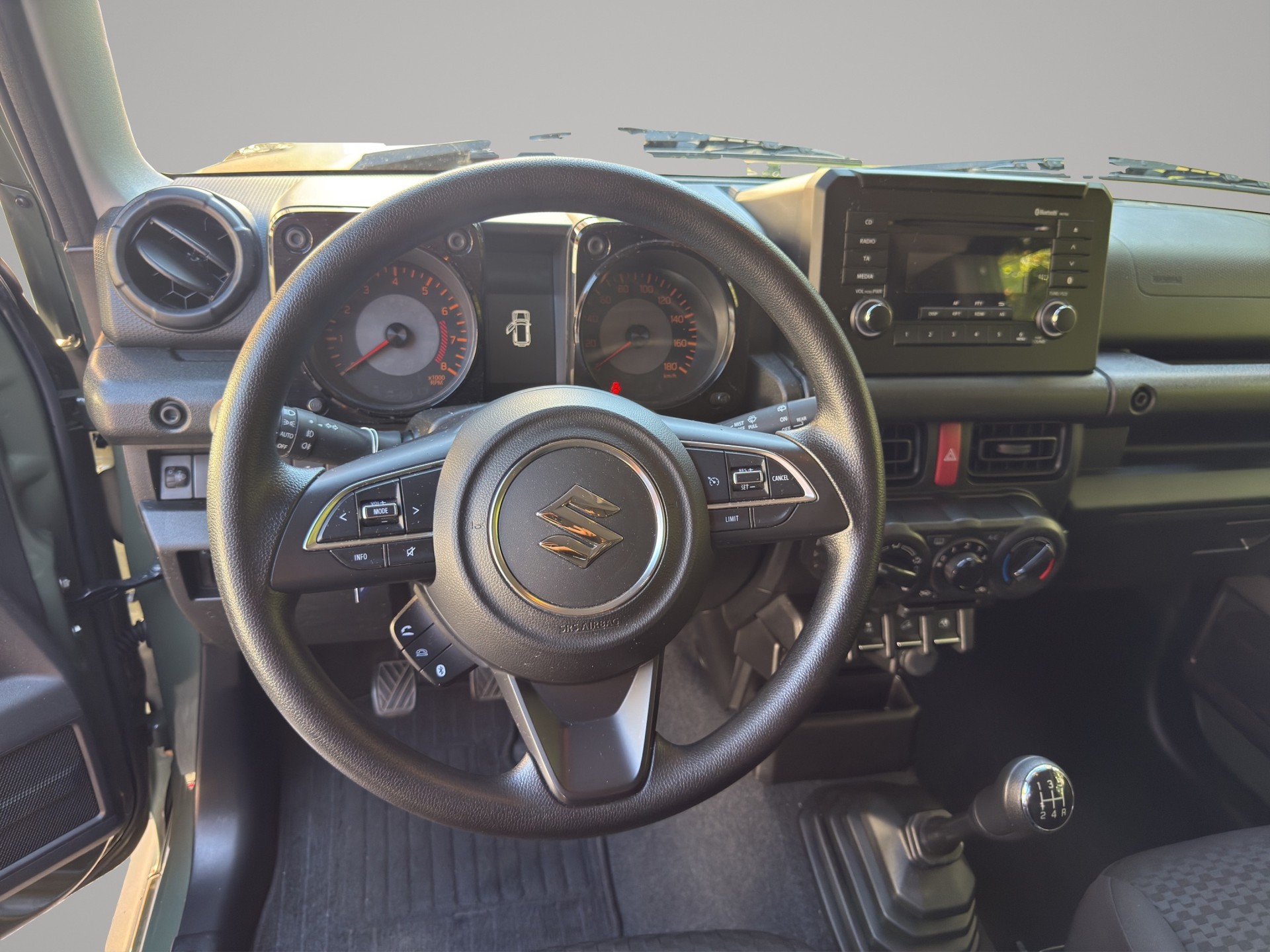 SUZUKI Jimny 1.5 Compact+ 4x4-image-8