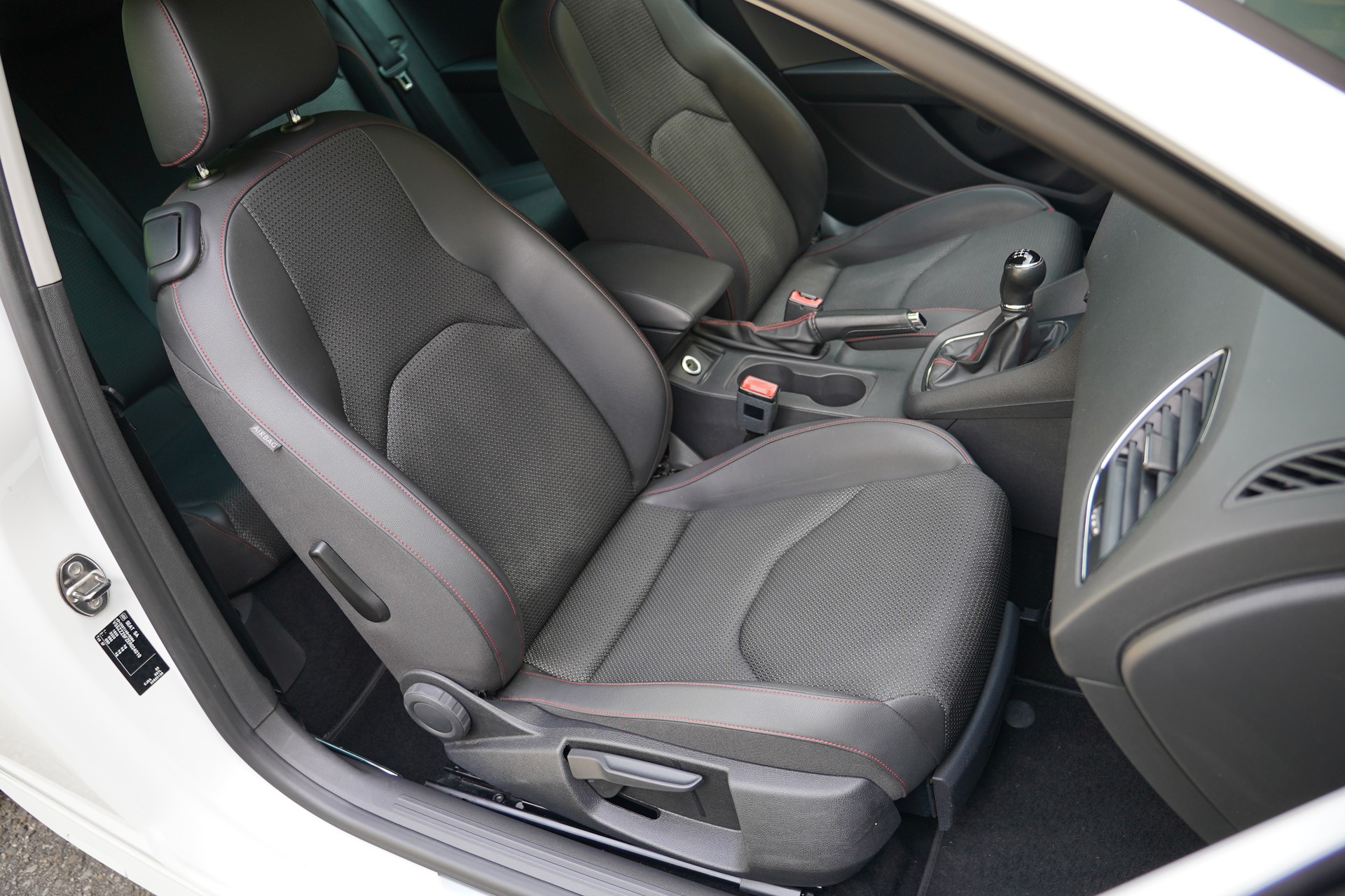 SEAT Leon SC 1.8 TSI FR-image-17