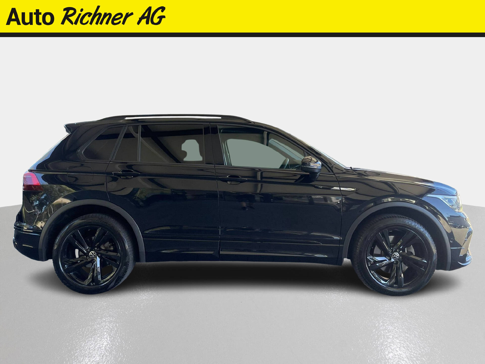 VW Tiguan 2.0 TDI SCR R-Line DSG-image-2