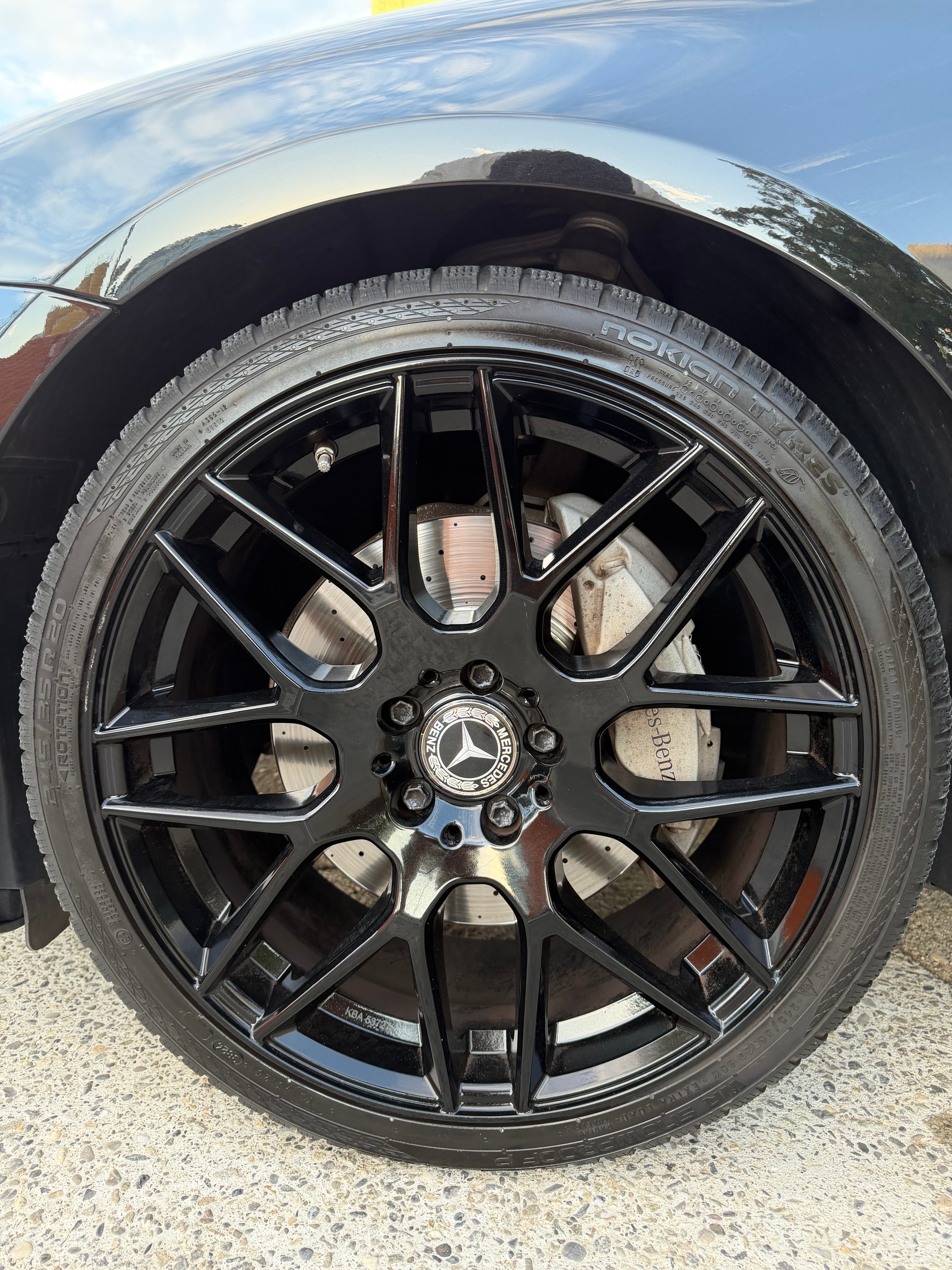 MERCEDES-BENZ E 200 AMG Line 4matic-image-4
