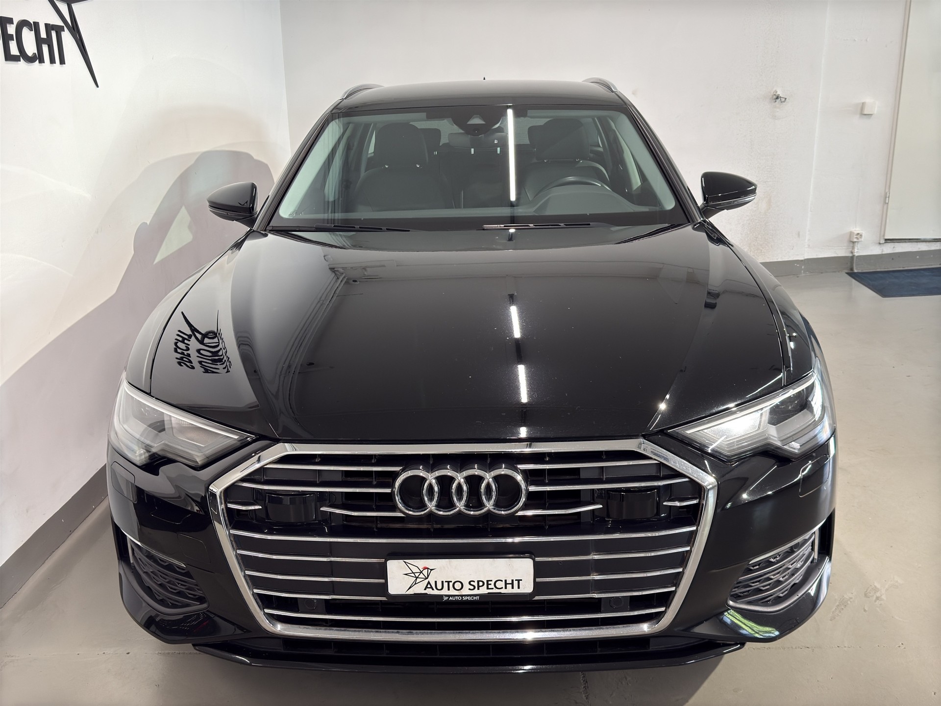 AUDI A6 Avant 45 TFSI Design S-tronic-image-2