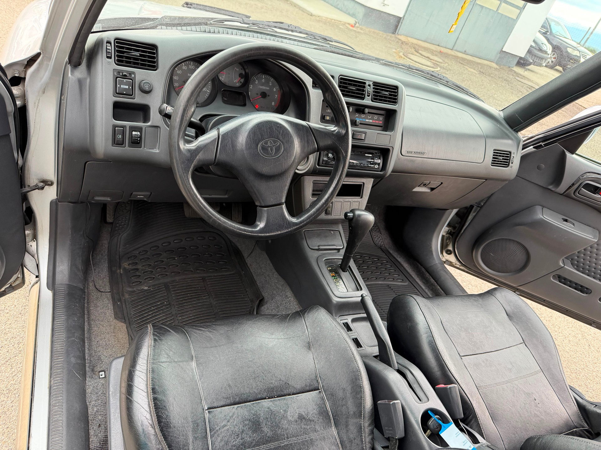 TOYOTA RAV-4 GX Cabrio-image-2