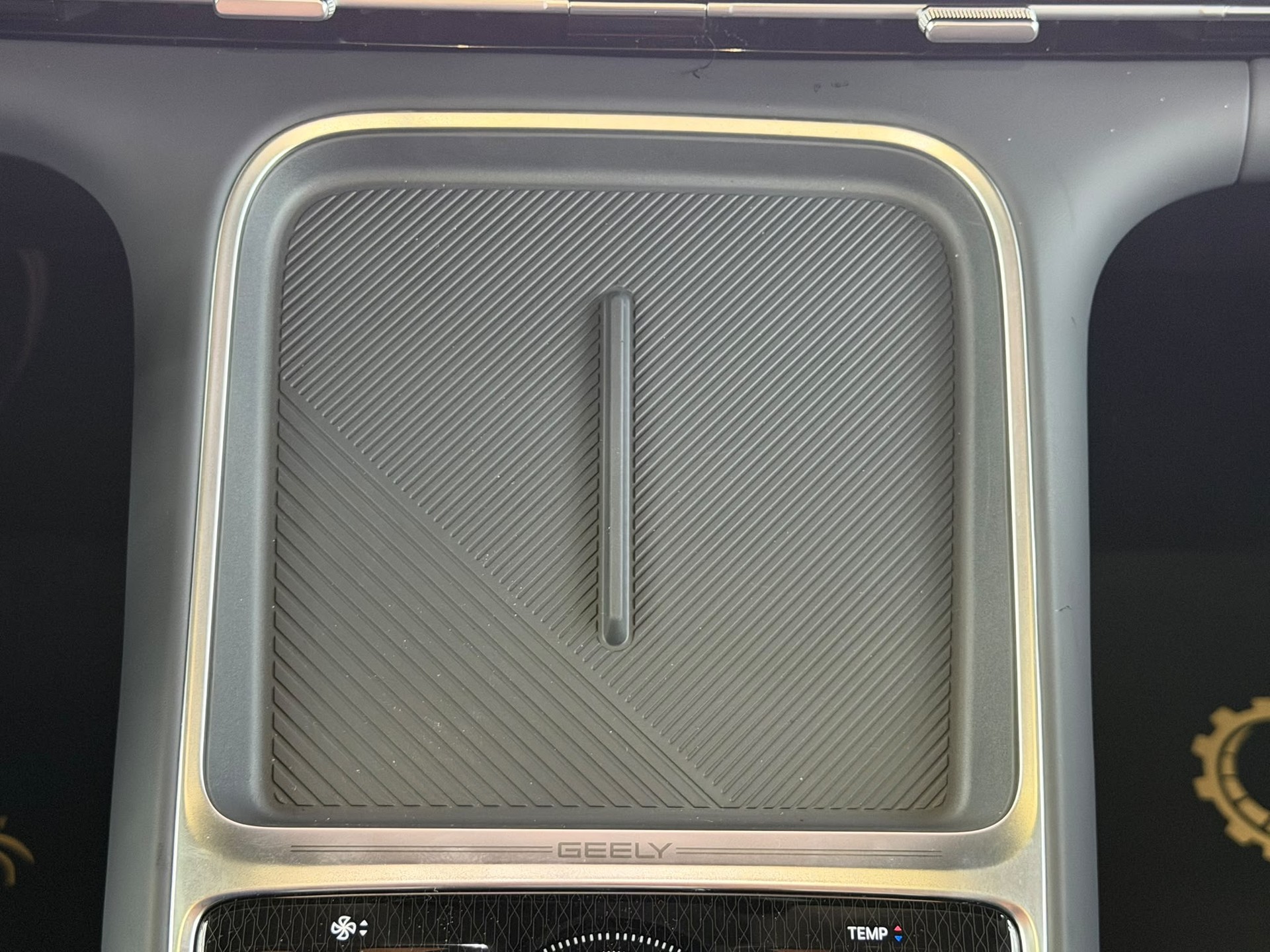 GEELY Pro +-image-26