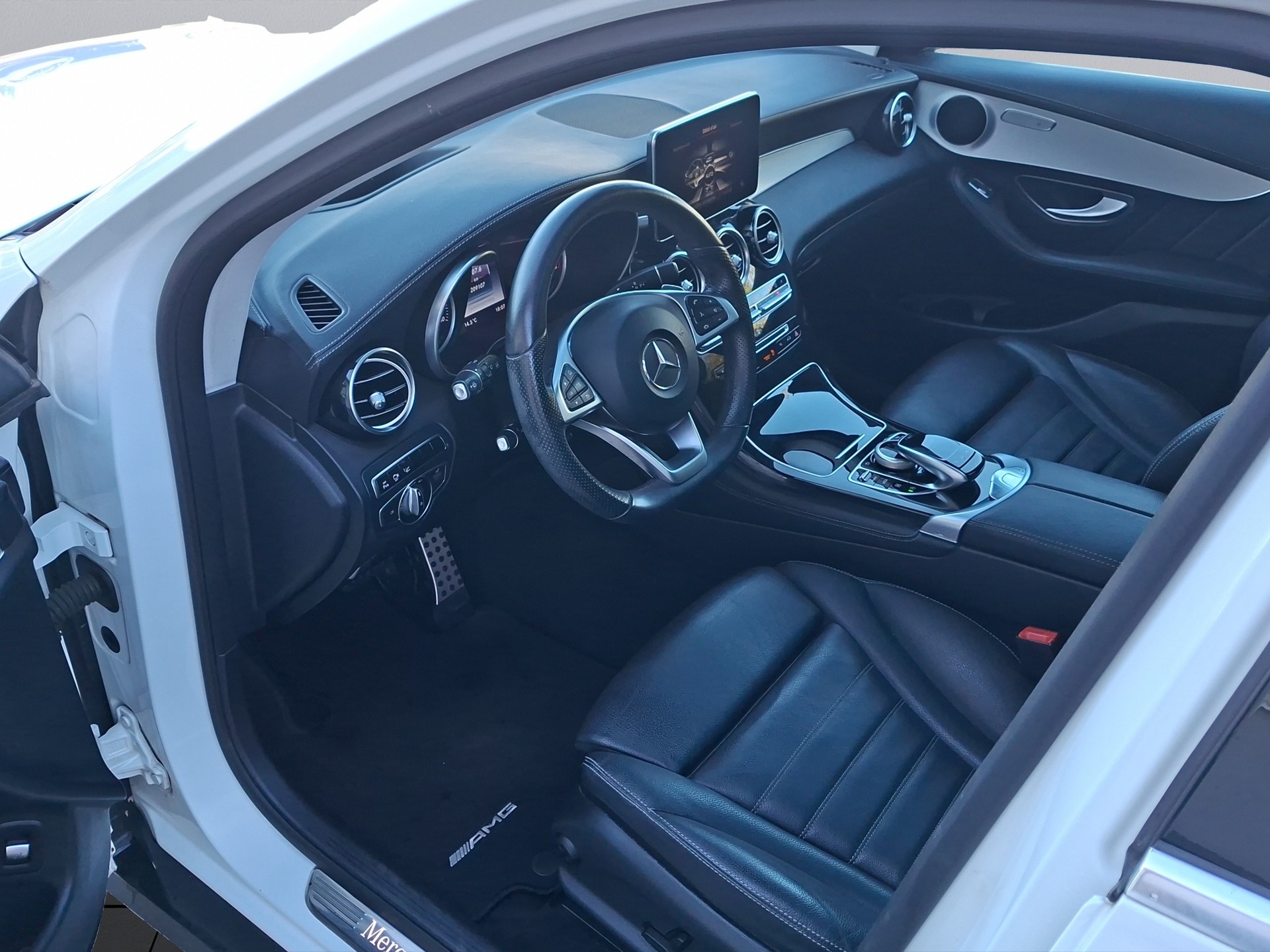 MERCEDES-BENZ GLC 250 Exclusive 4Matic 9G-Tronic-image-19