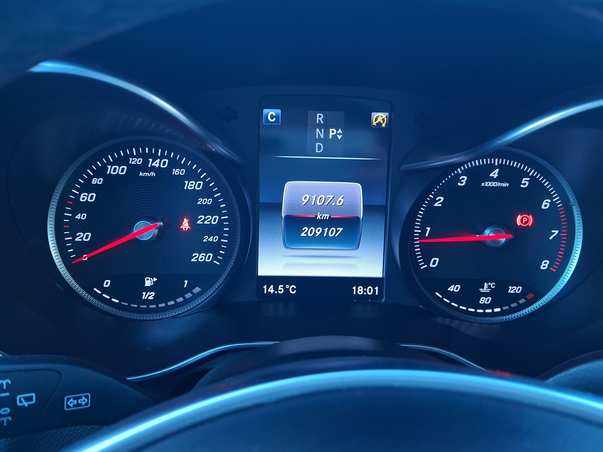 MERCEDES-BENZ GLC 250 Exclusive 4Matic 9G-Tronic-image-10