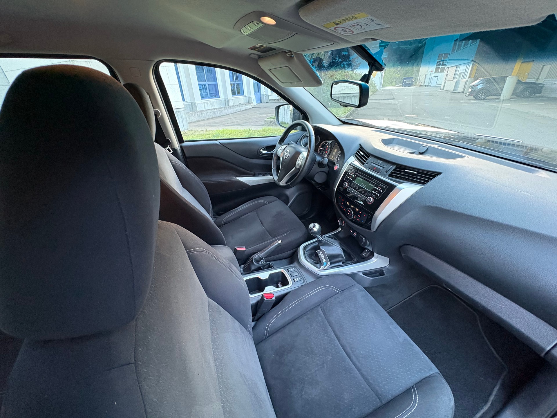 NISSAN Navara Double Cab Acenta 2.3 dCi 4WD-image-4