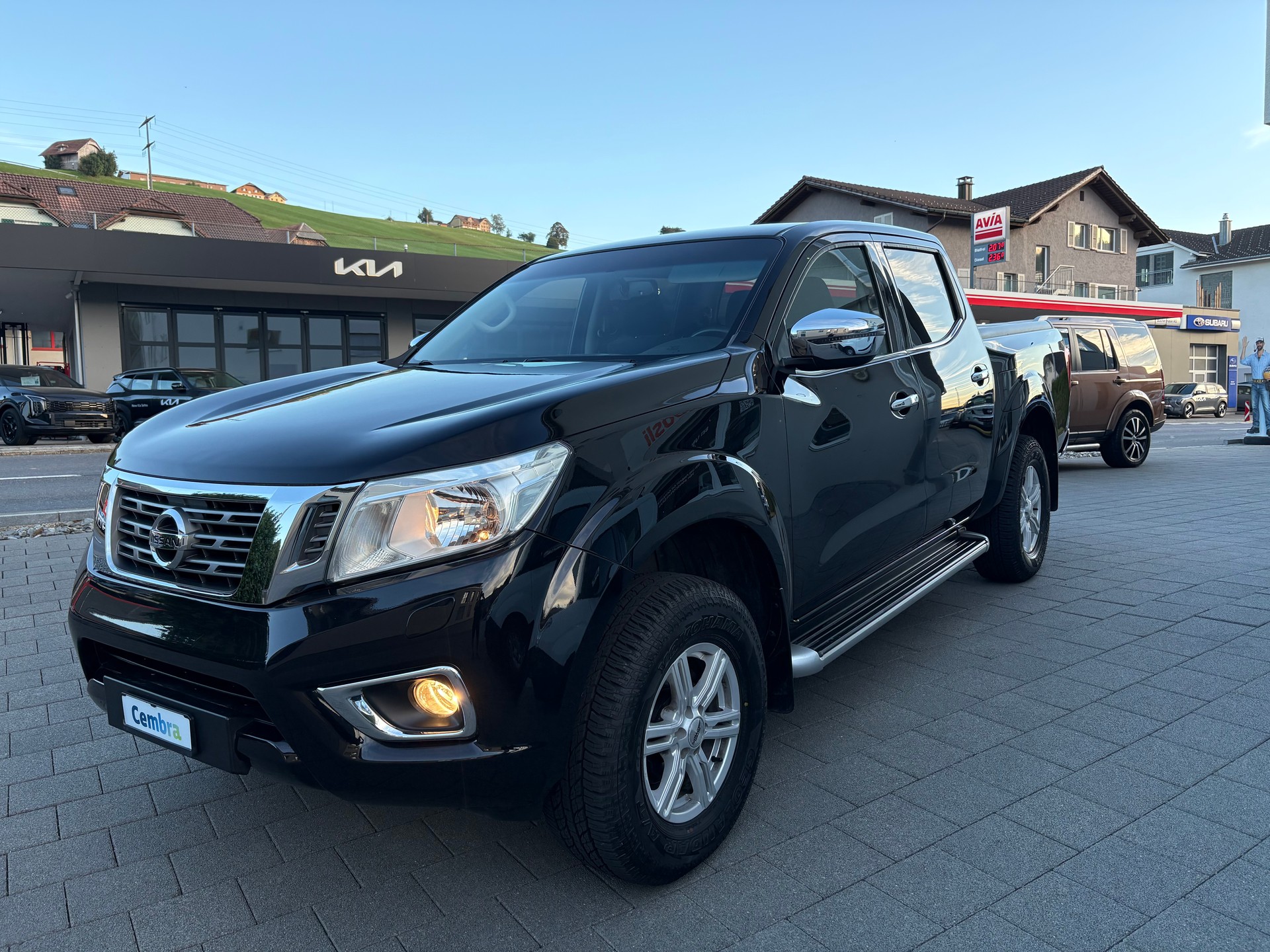 NISSAN Navara Double Cab Acenta 2.3 dCi 4WD-image-1