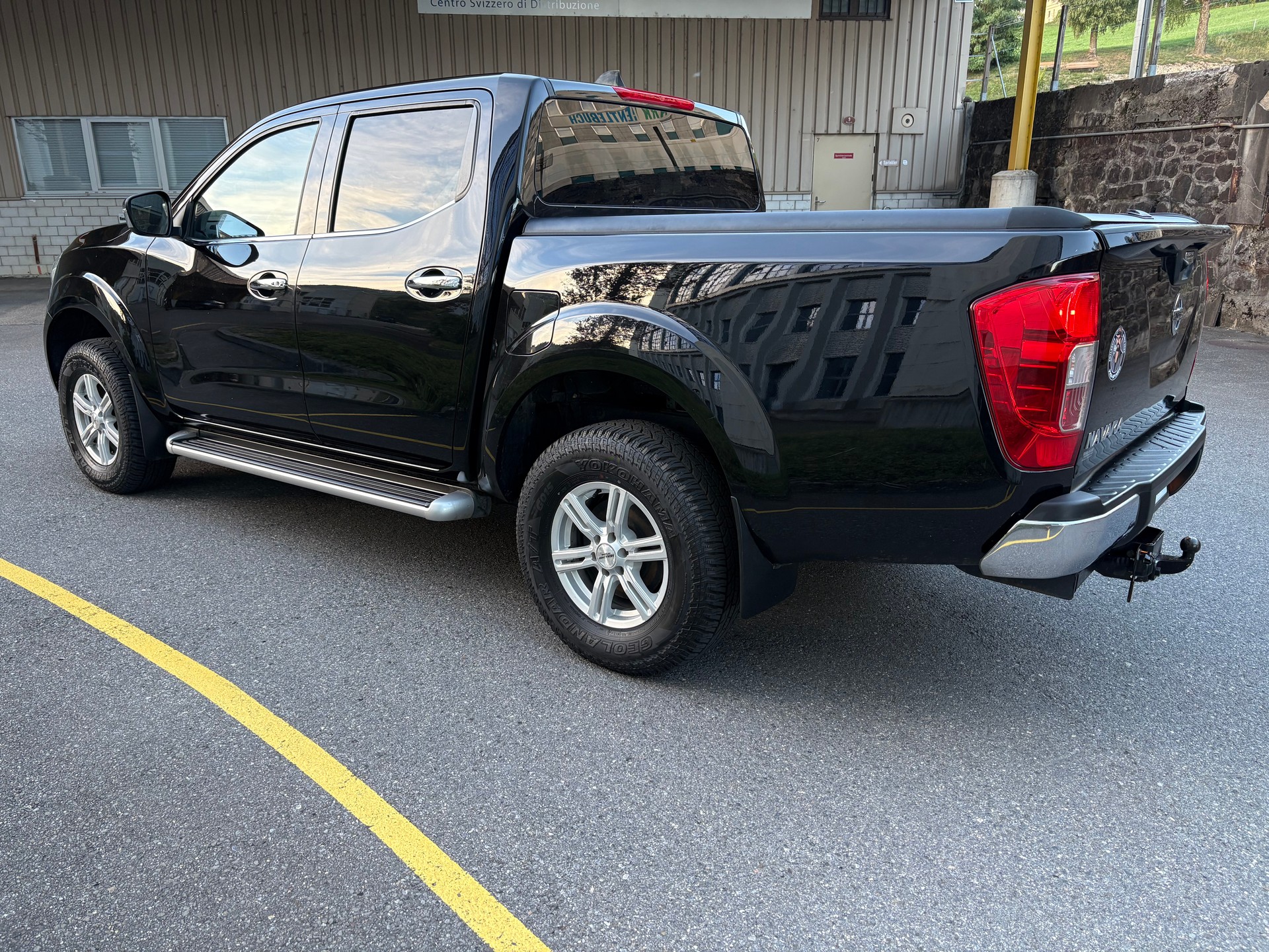 NISSAN Navara Double Cab Acenta 2.3 dCi 4WD-image-9
