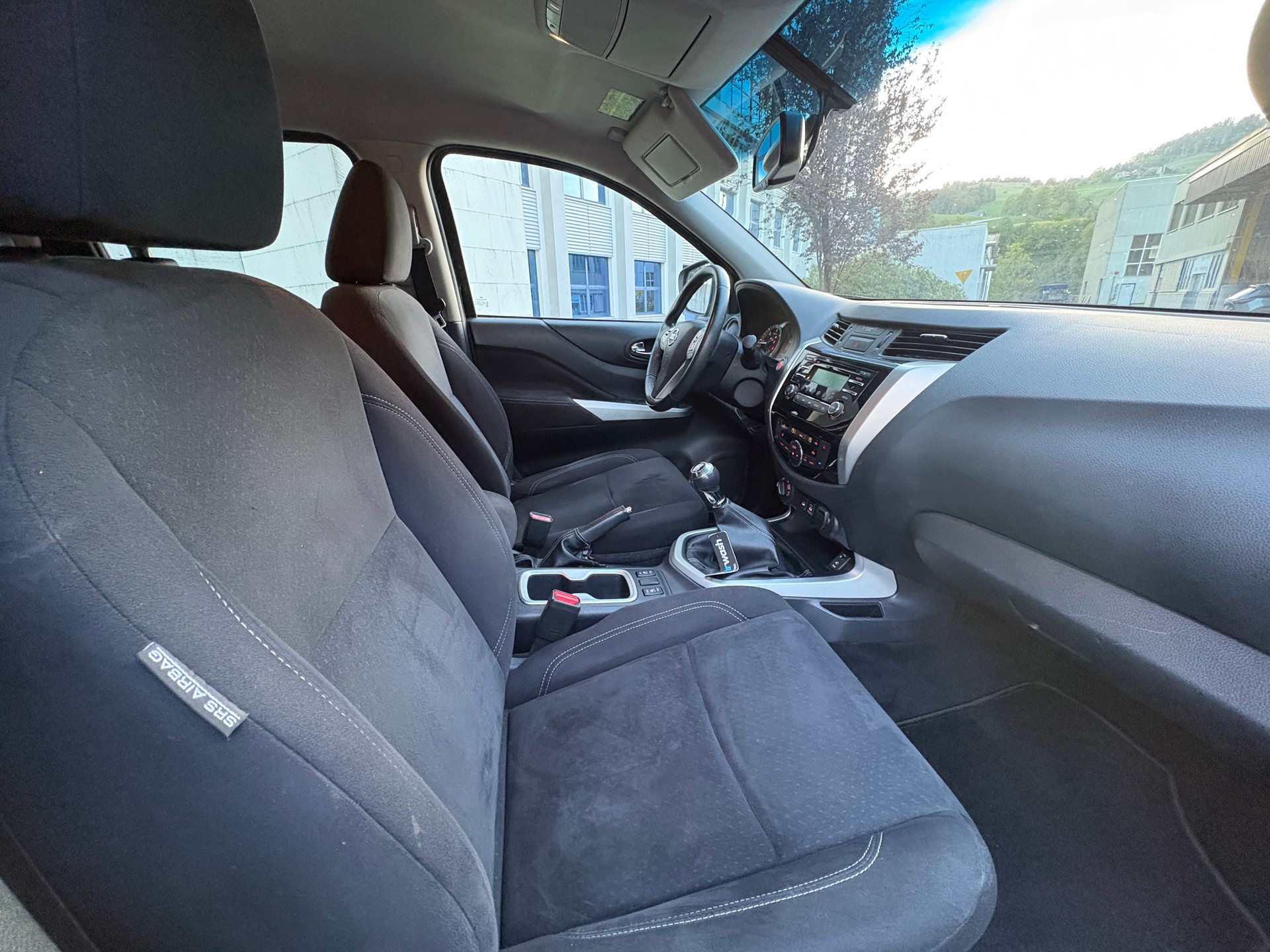 NISSAN Navara Double Cab Acenta 2.3 dCi 4WD-image-3