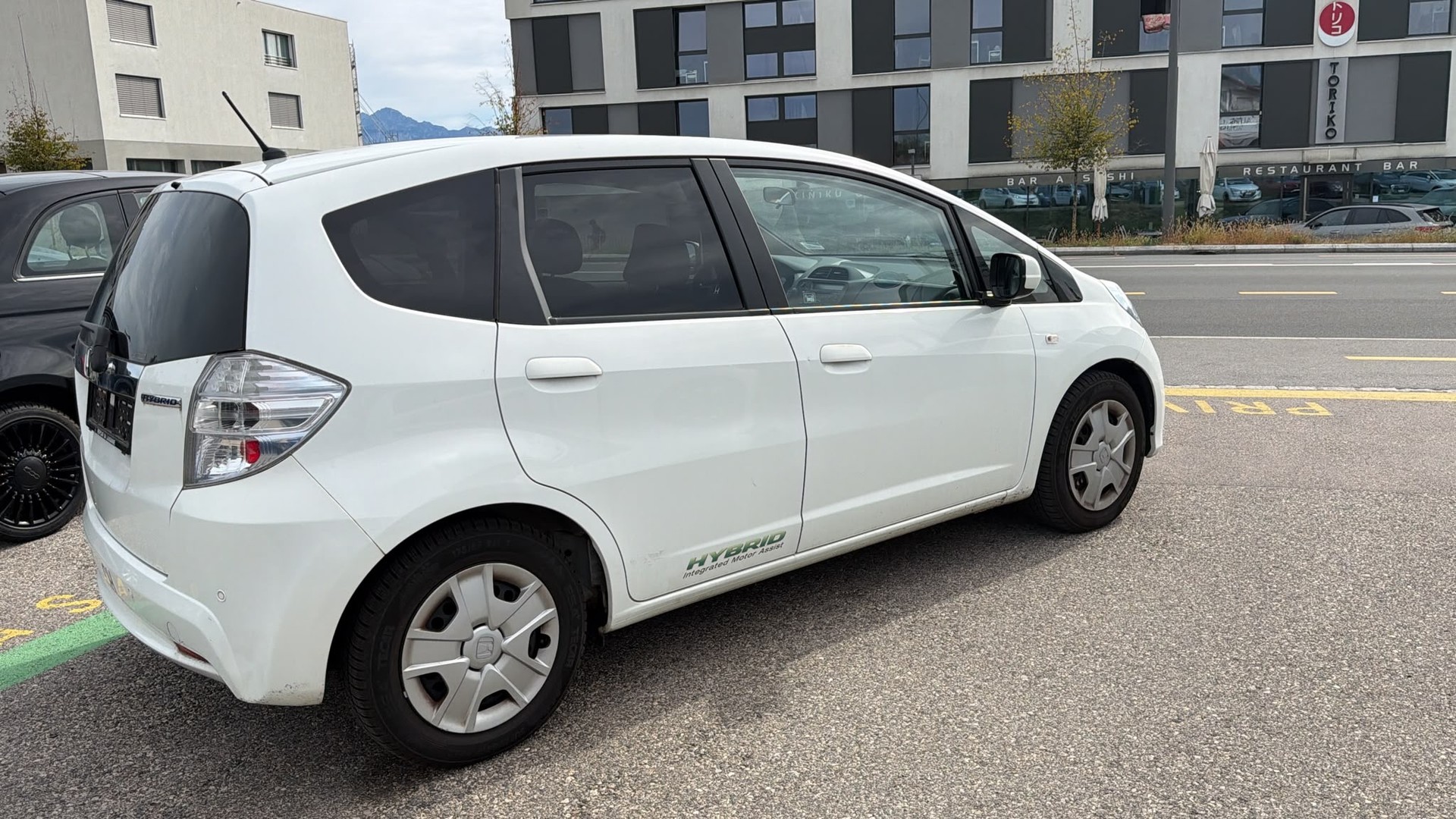 HONDA Jazz 1.3i Hybrid Comfort CVT - Automatique - Nouvelle Expertise : 30.09.2026 - Grand Service Fait à Jour - 104 g/km Rabais Taxe-image-9