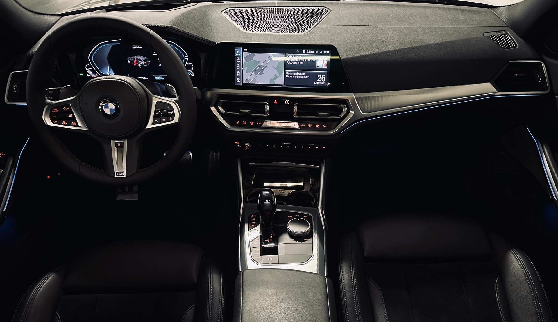 BMW 330e x-DriveTouring M-Sport SAG-image-7
