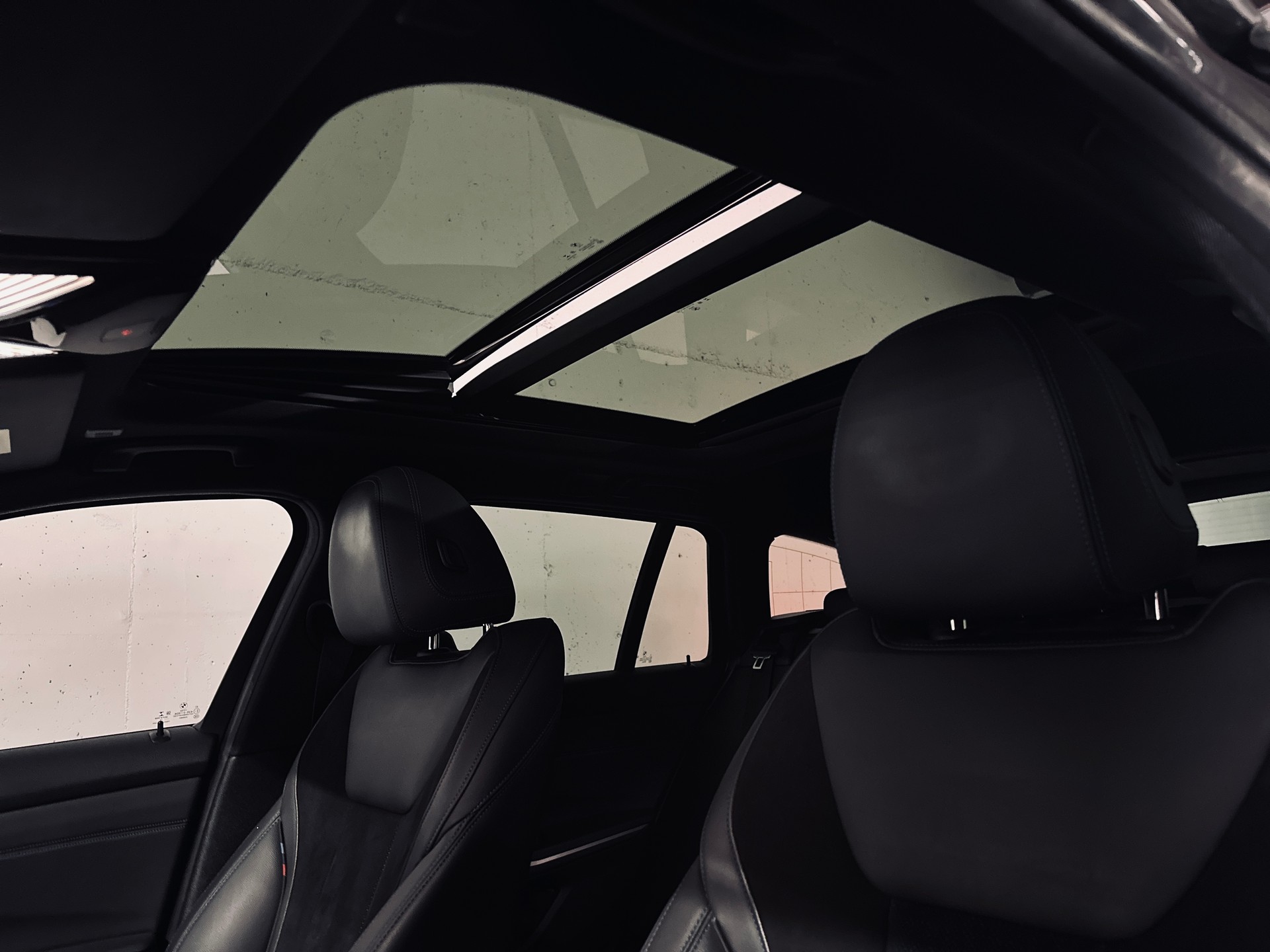 BMW 330e x-DriveTouring M-Sport SAG-image-10