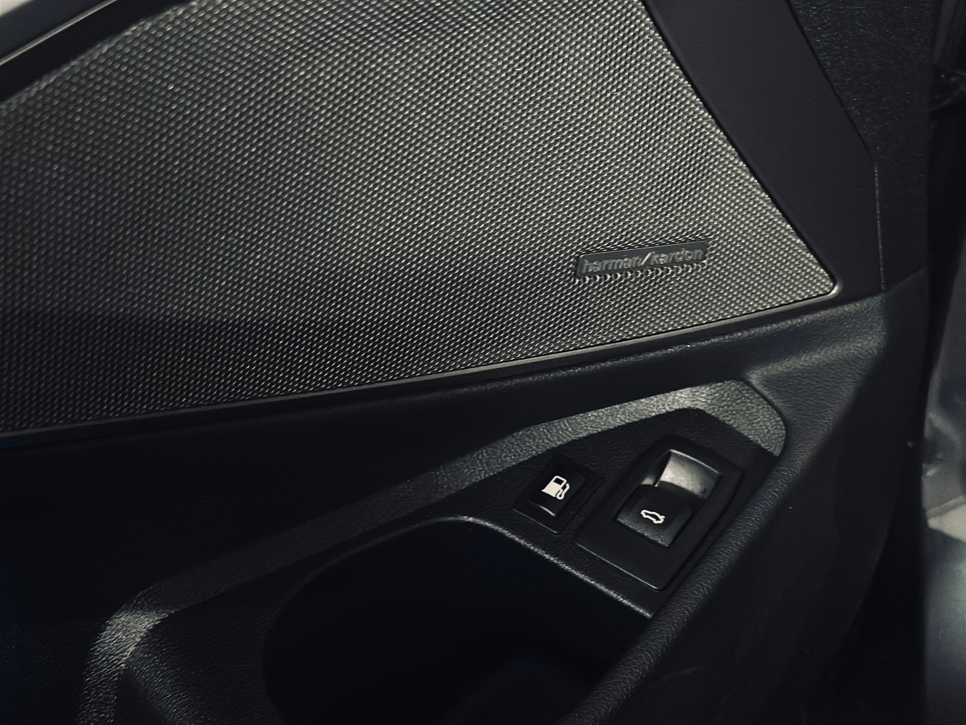 BMW 330e x-DriveTouring M-Sport SAG-image-12