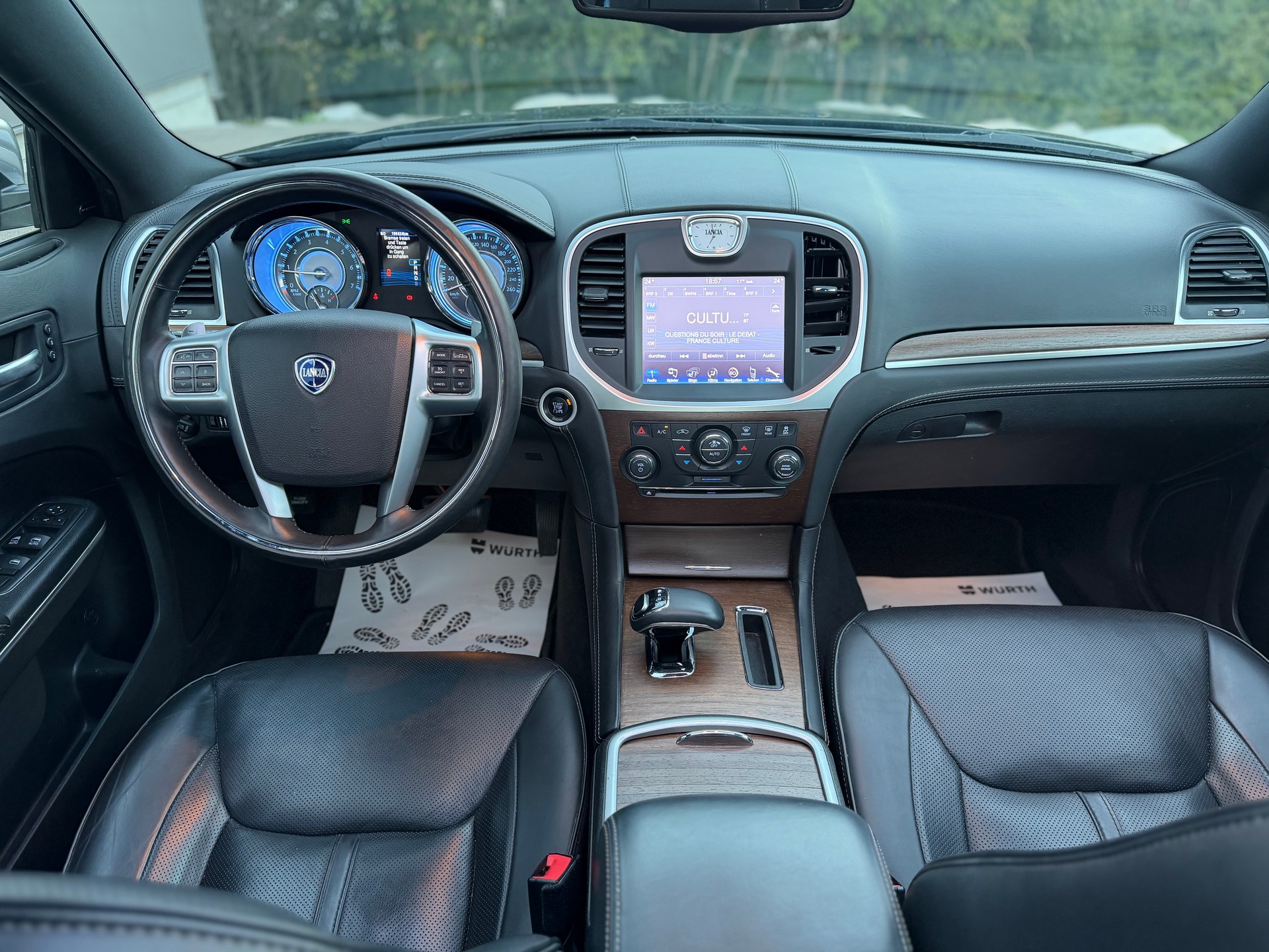LANCIA Thema 3.6 Executive 4WD Automatic-image-6