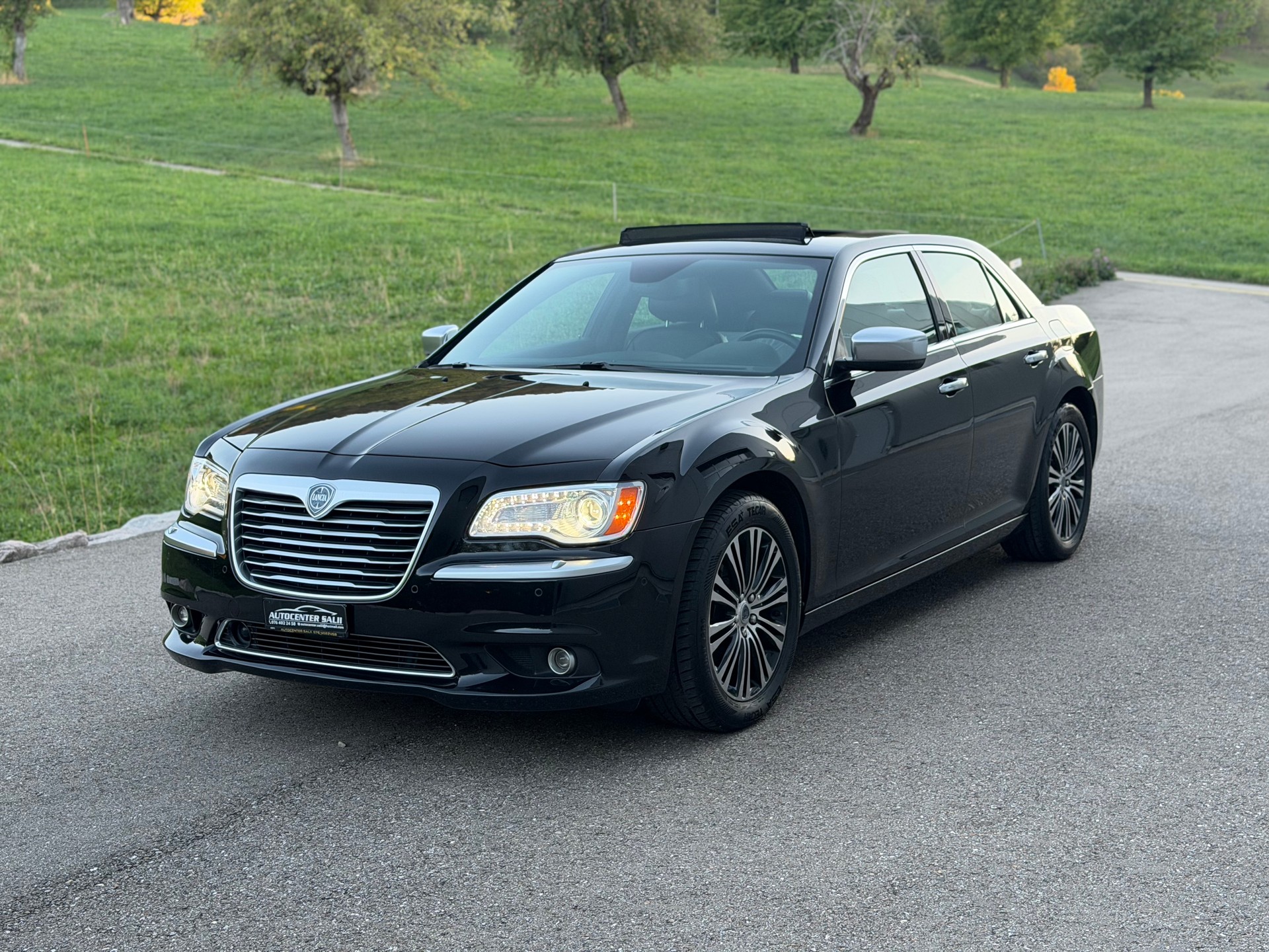 LANCIA Thema 3.6 Executive 4WD Automatic-image-0