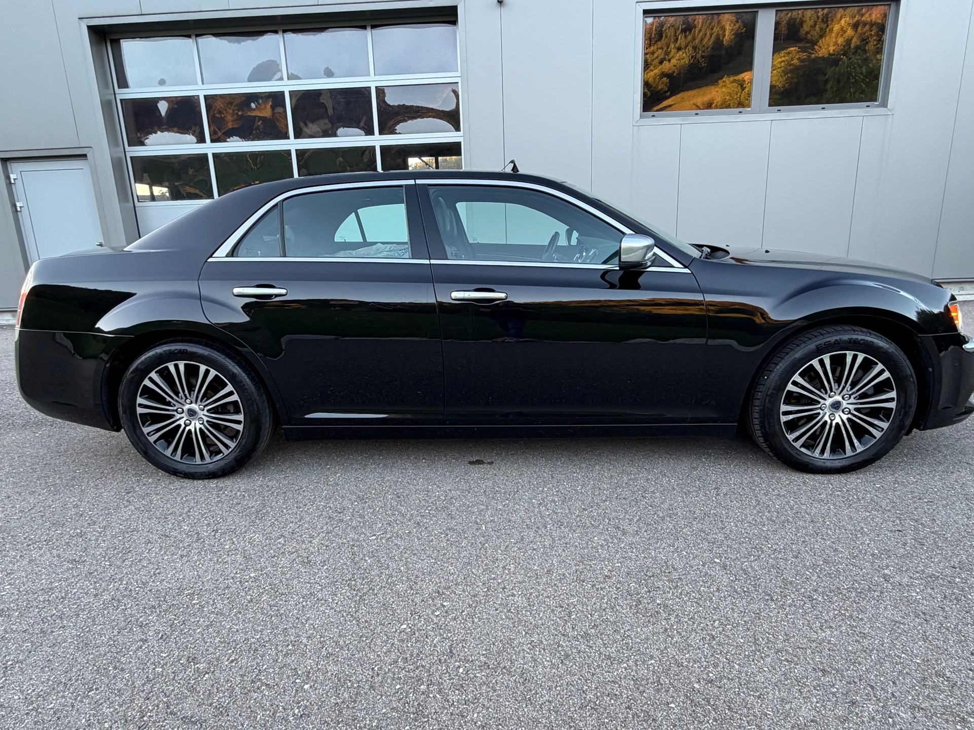 LANCIA Thema 3.6 Executive 4WD Automatic-image-3