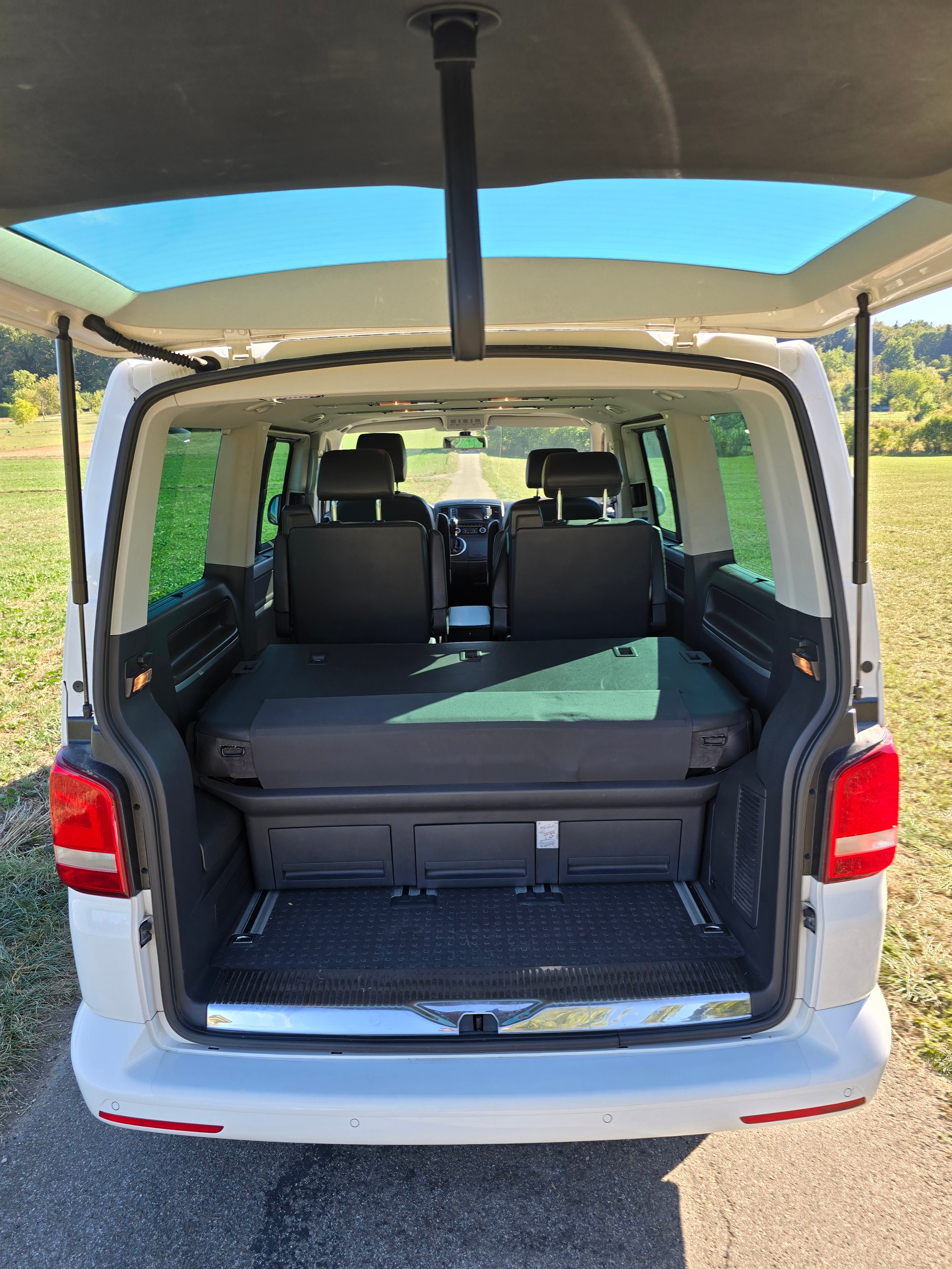 VW 2.0 TDI 180 BMT Highline DSG-image-16