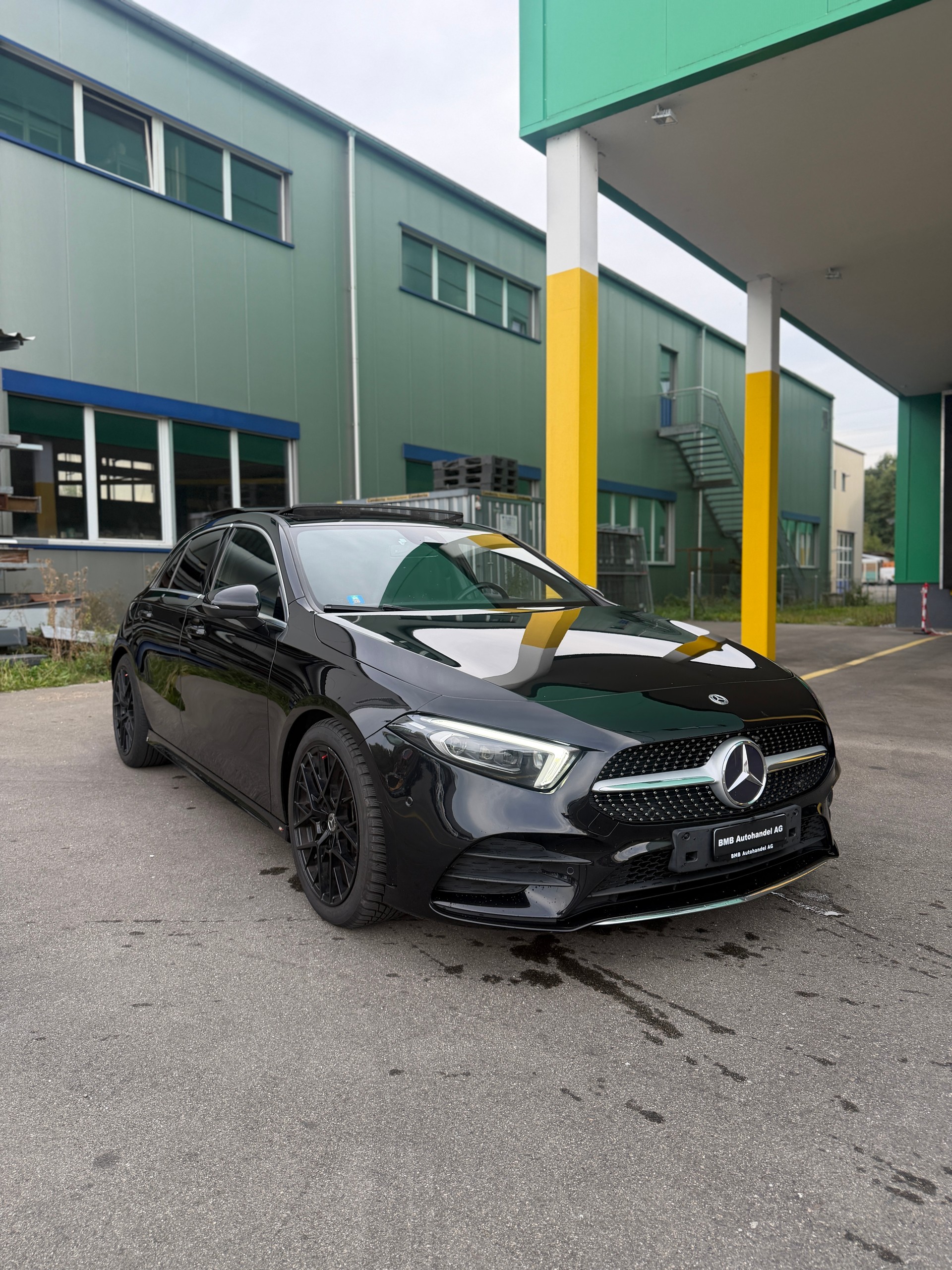 MERCEDES-BENZ A 220 d AMG Line 8G-DCT-image-0