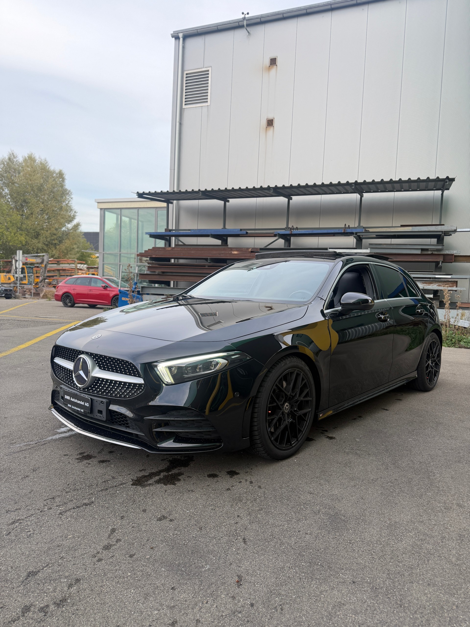 MERCEDES-BENZ A 220 d AMG Line 8G-DCT-image-2