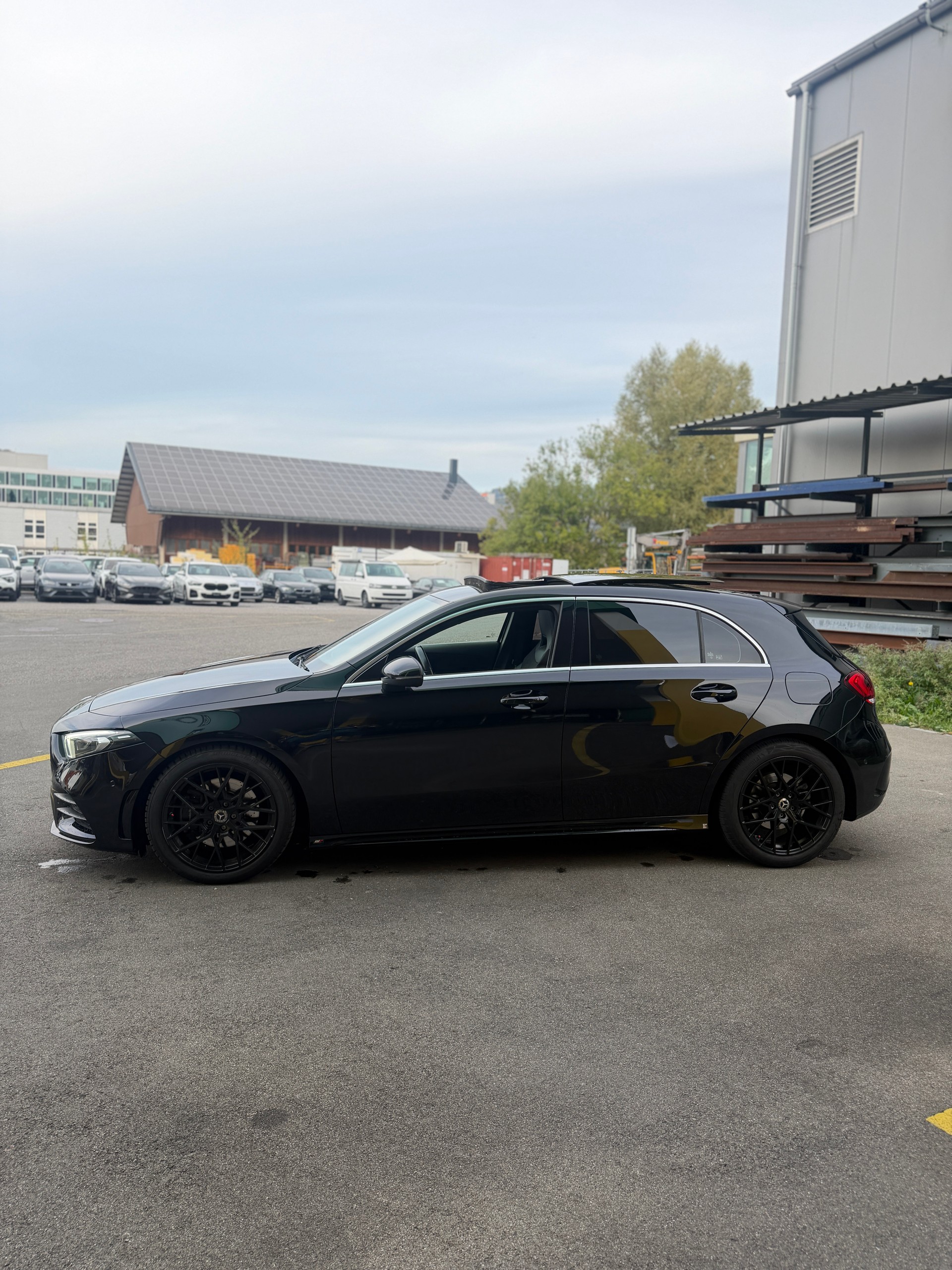MERCEDES-BENZ A 220 d AMG Line 8G-DCT-image-3