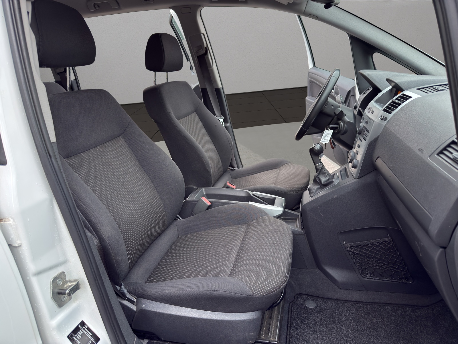 OPEL Zafira 1.8i 16V Enjoy-image-15