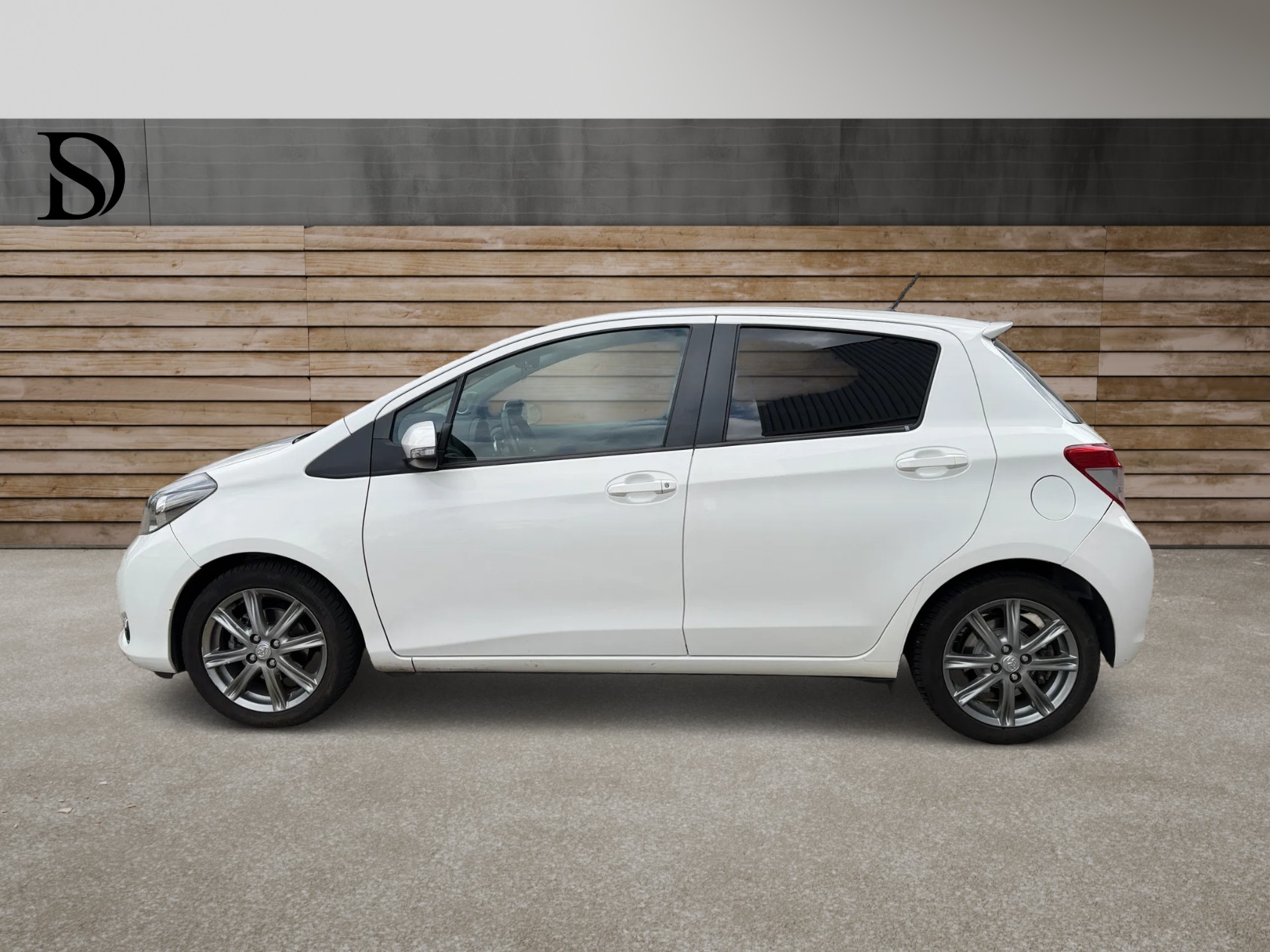 TOYOTA Yaris 1.33 Style Multidrive-image-6