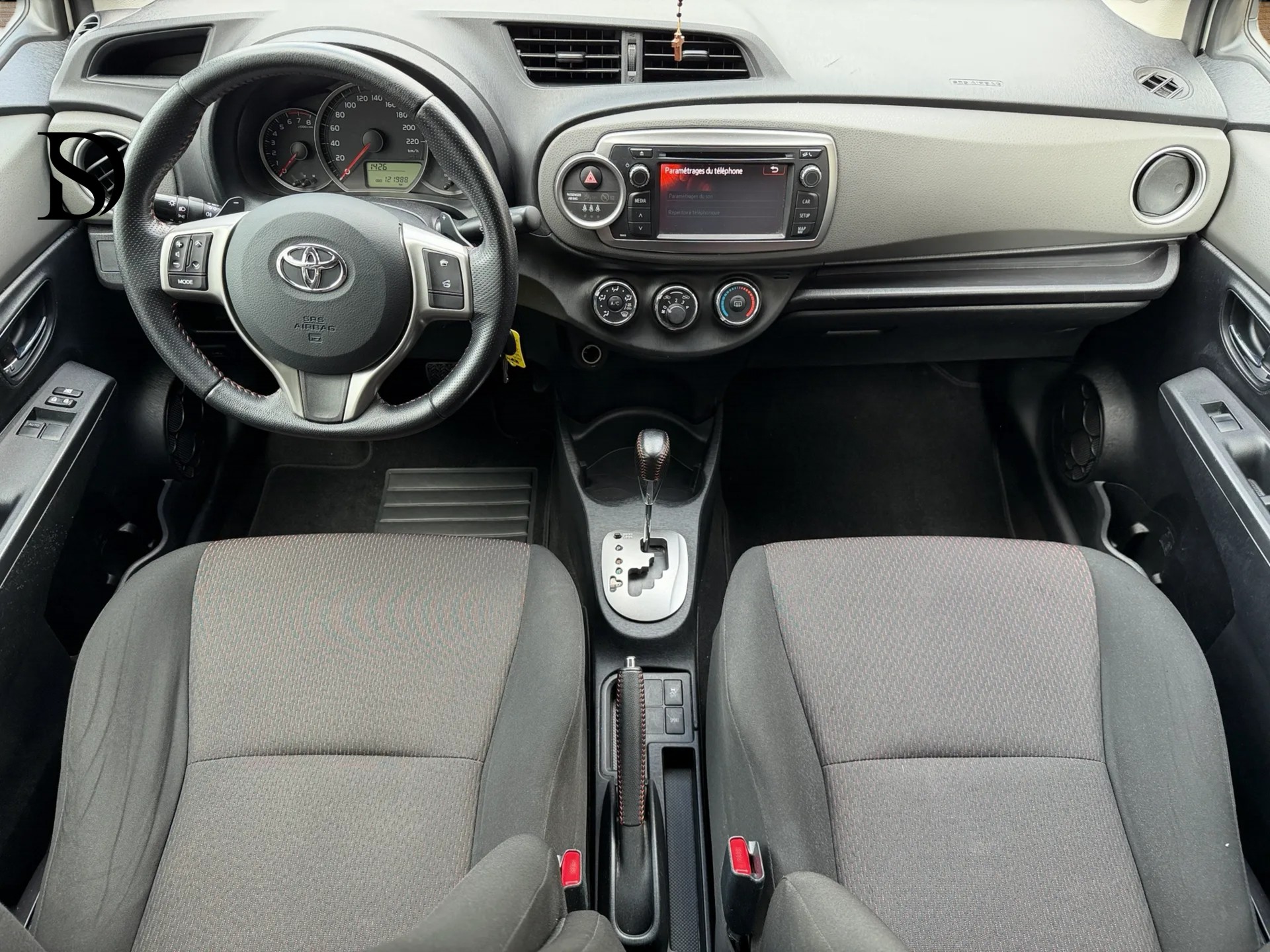 TOYOTA Yaris 1.33 Style Multidrive-image-9