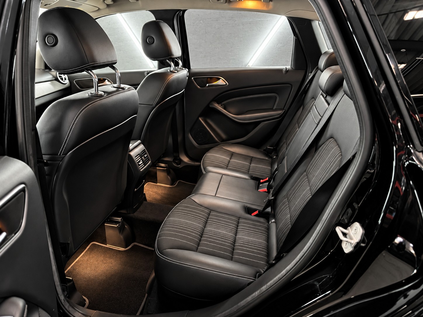 MERCEDES-BENZ B 200 7G-DCT-image-7