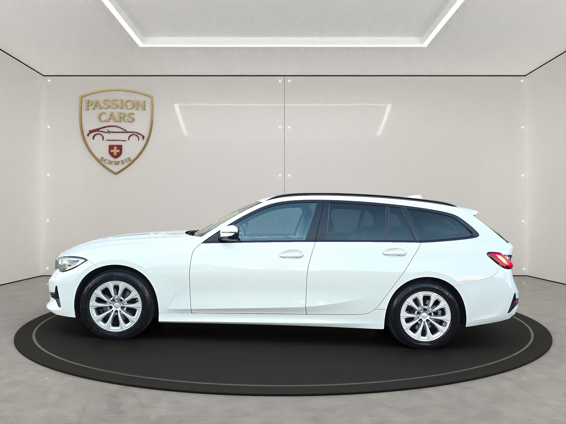 BMW 320d xDrive 48V Touring Steptronic-image-2