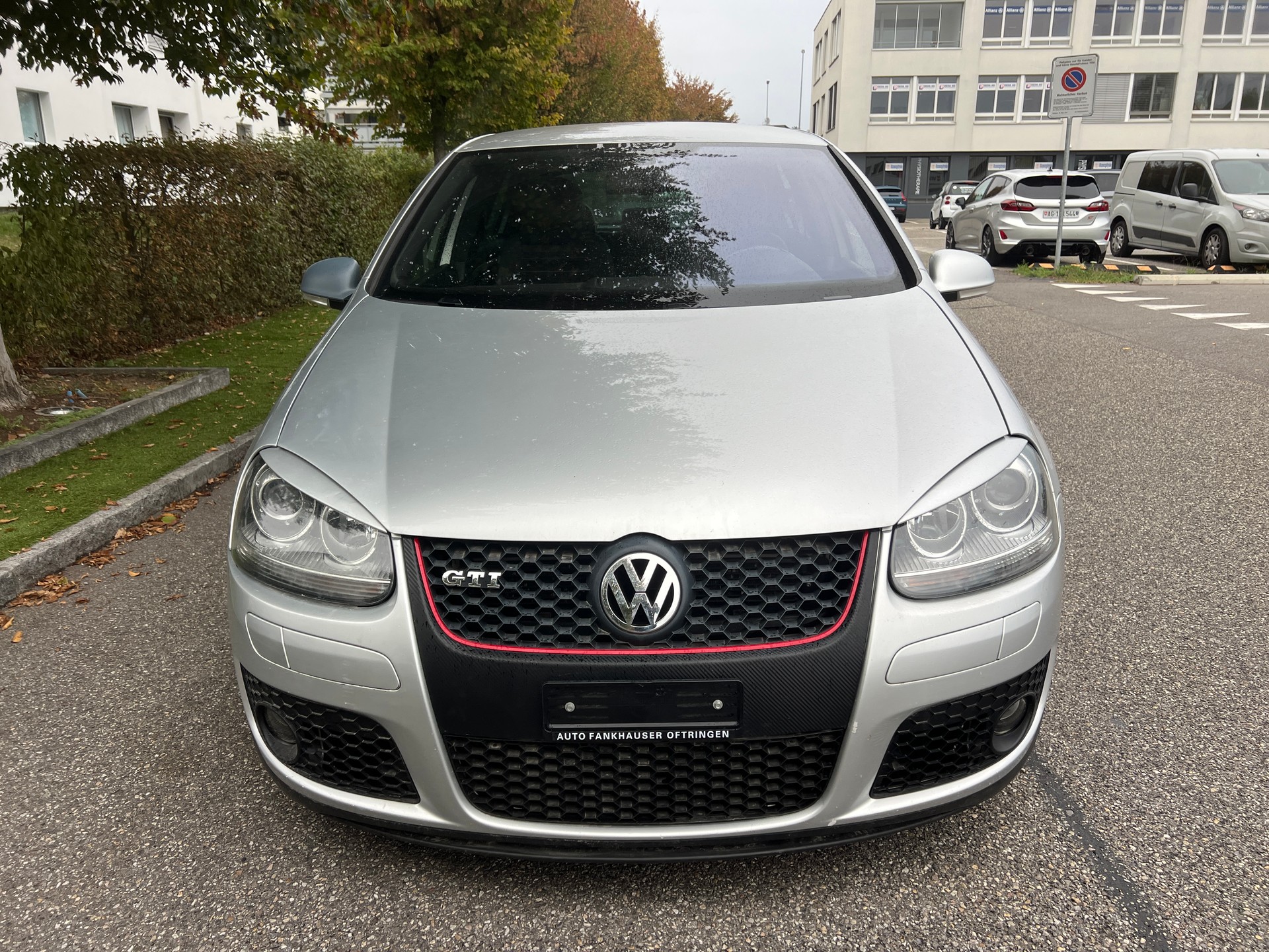 VW Golf 2.0 TFSI GTI Edition 30-image-1