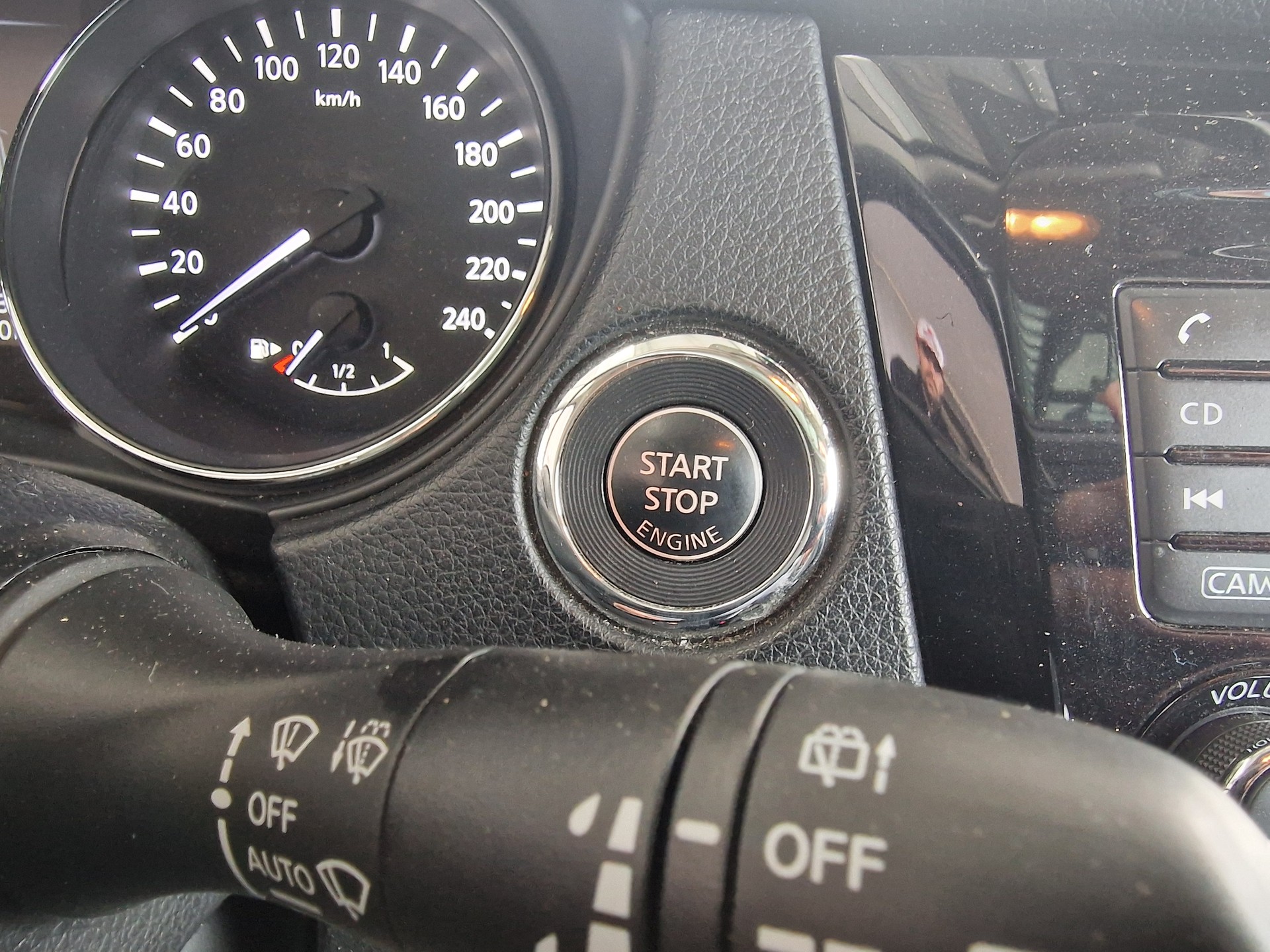 NISSAN Qashqai 1.6 DIG-T tekna 8xBereift 12Mt Gara-image-14