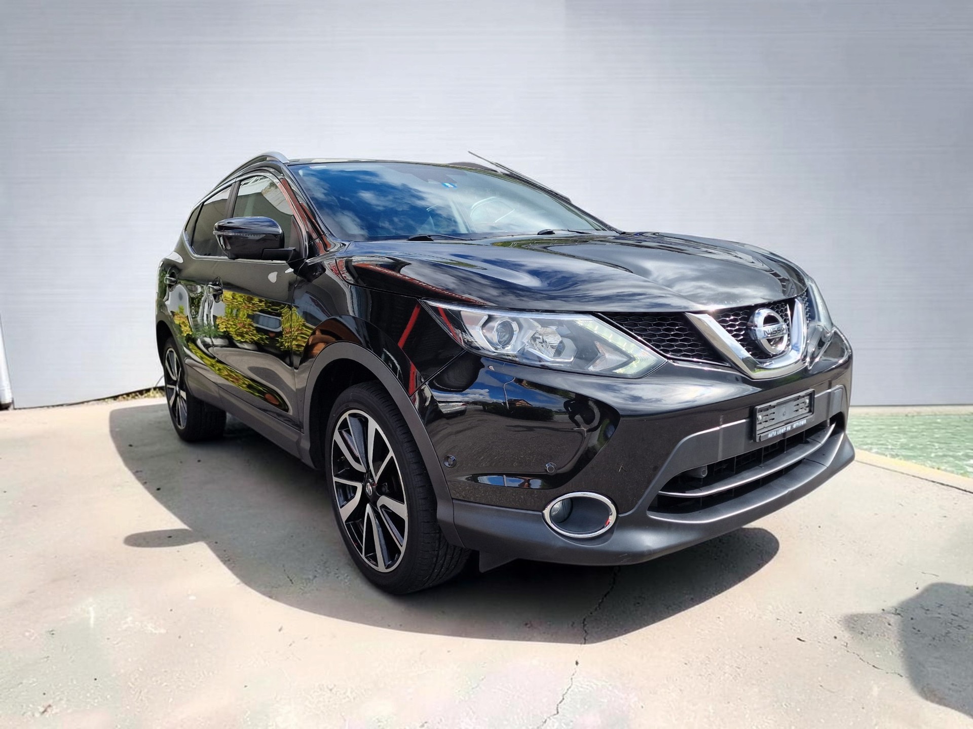 NISSAN Qashqai 1.6 DIG-T tekna 8xBereift 12Mt Gara-image-1