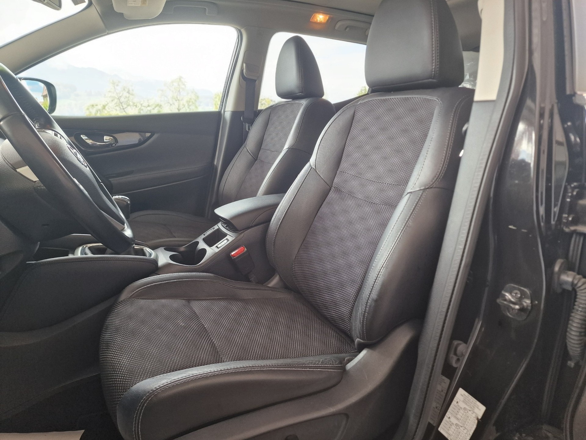 NISSAN Qashqai 1.6 DIG-T tekna 8xBereift 12Mt Gara-image-8